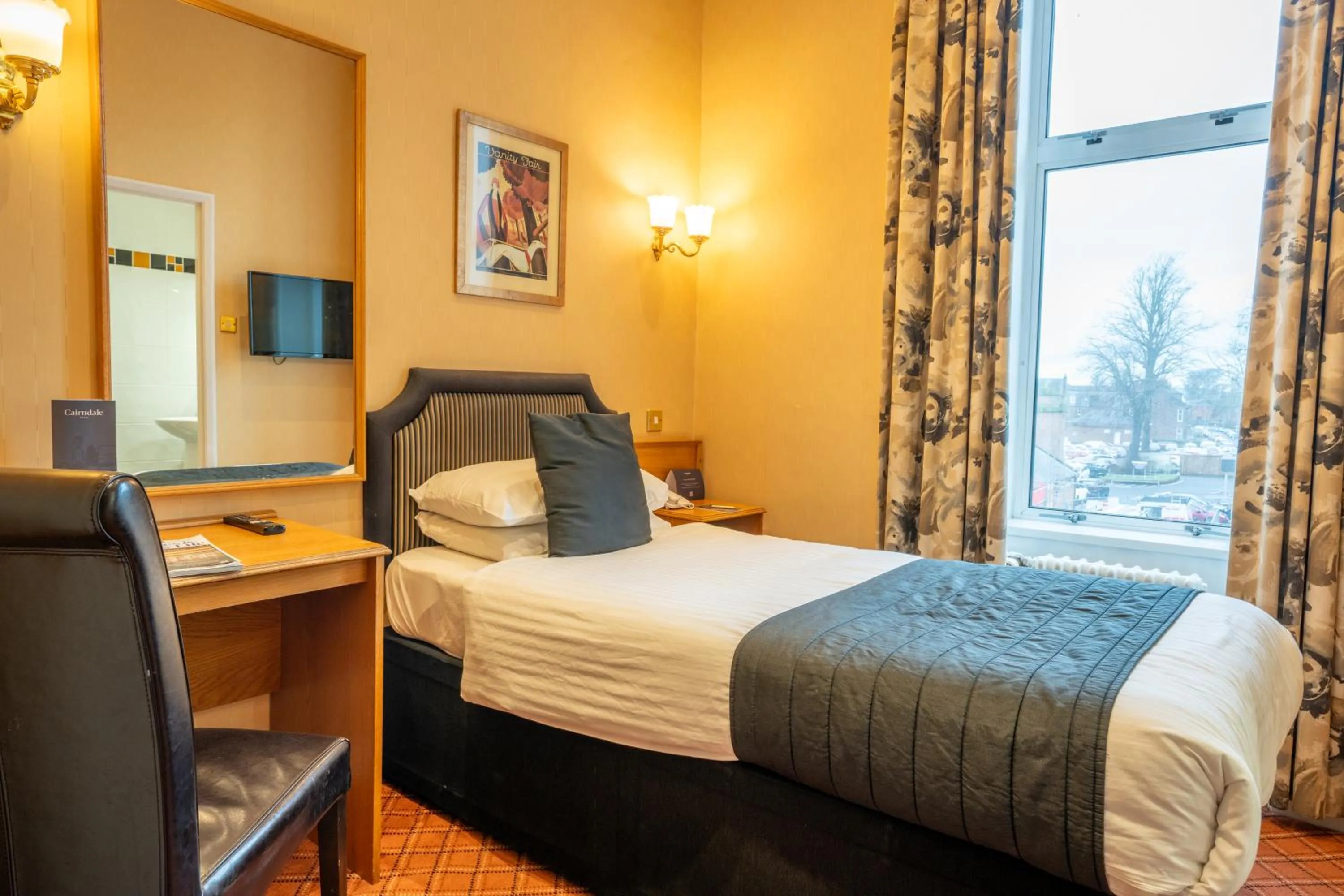 Bed in Cairndale Hotel & Spa