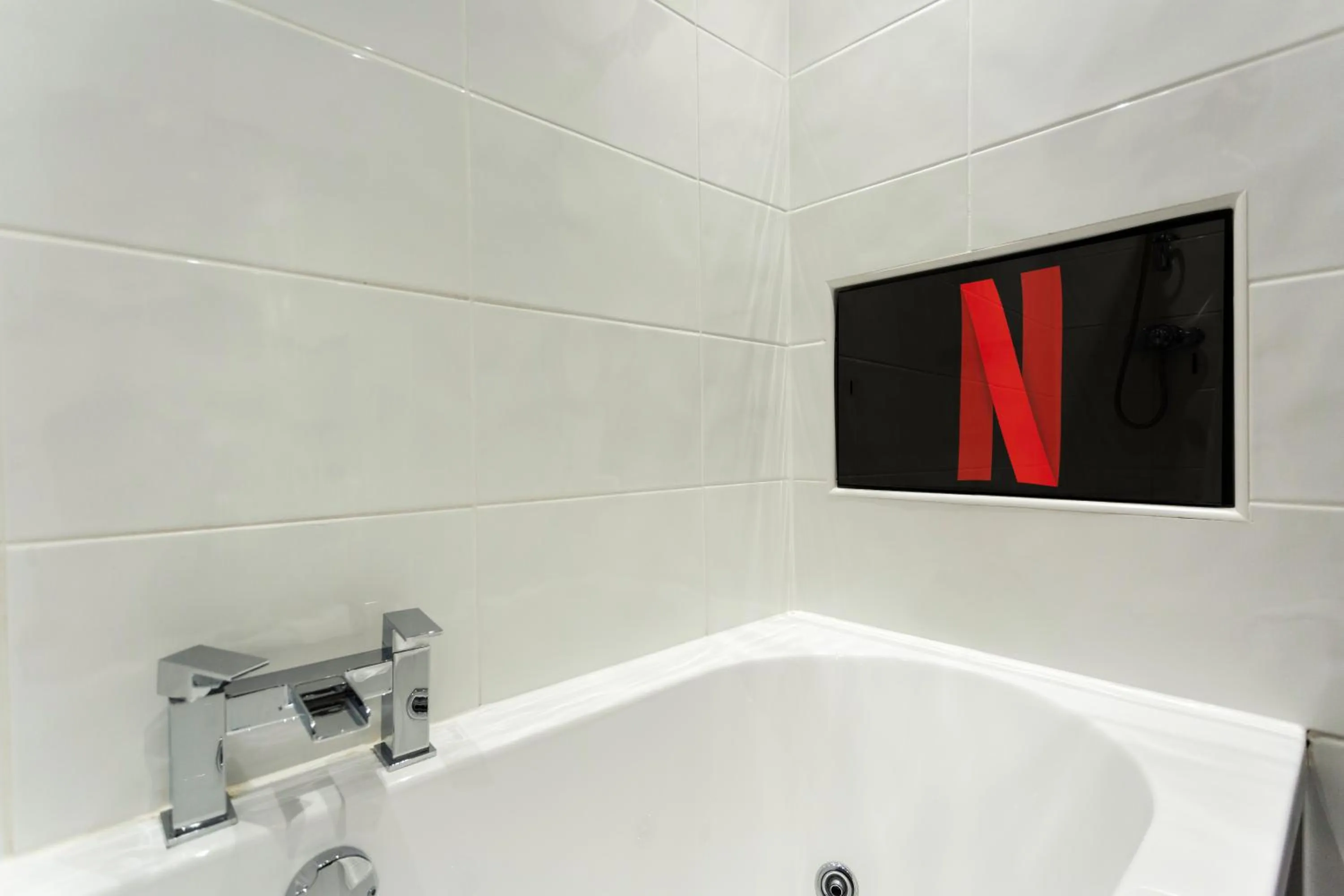 Bathroom in Cairndale Hotel & Spa