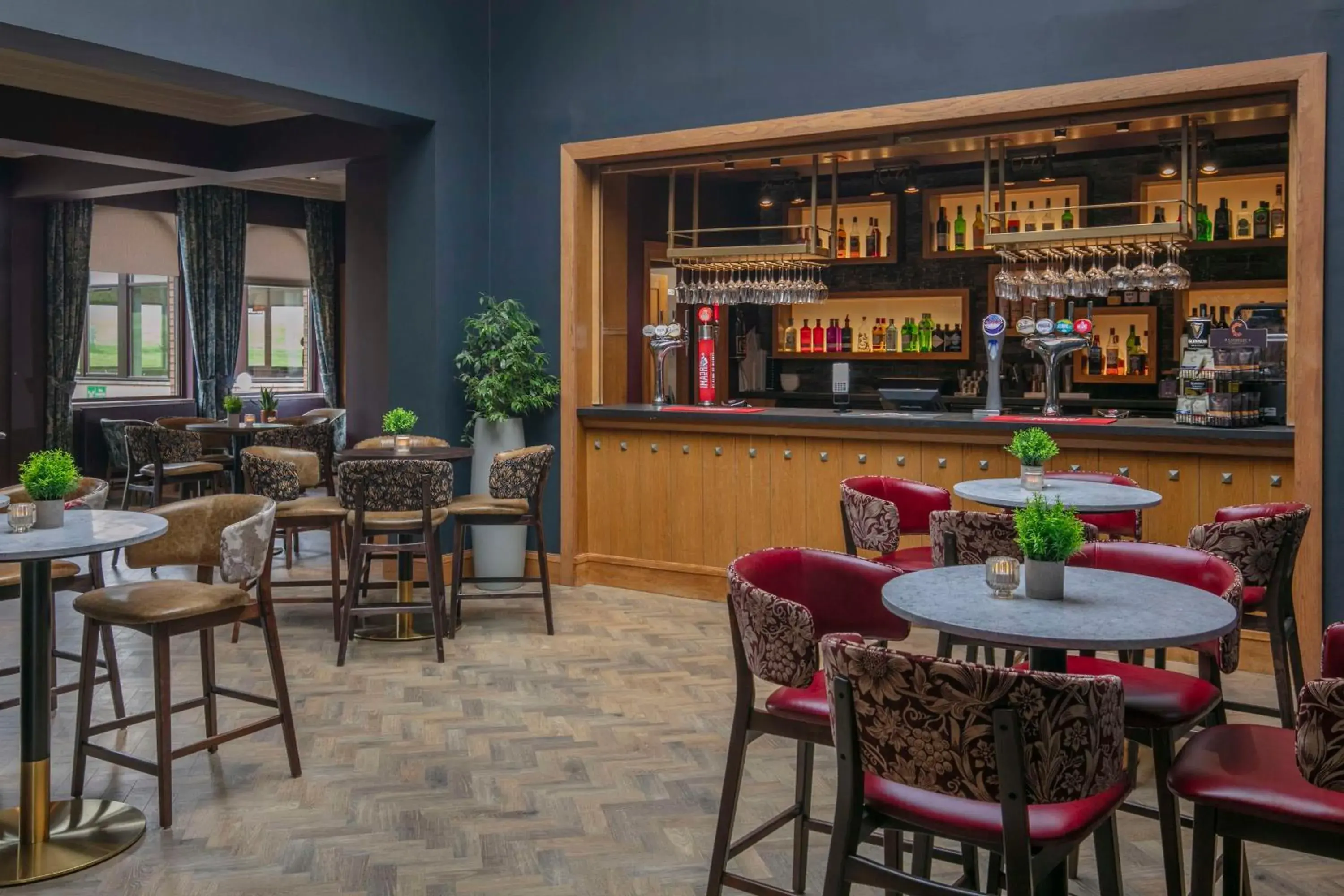 Lounge or bar in Glasgow Westerwood Hotel, Spa & Golf Resort Lounge or bar in Glasgow Westerwood Hotel, Spa & Golf Resort
