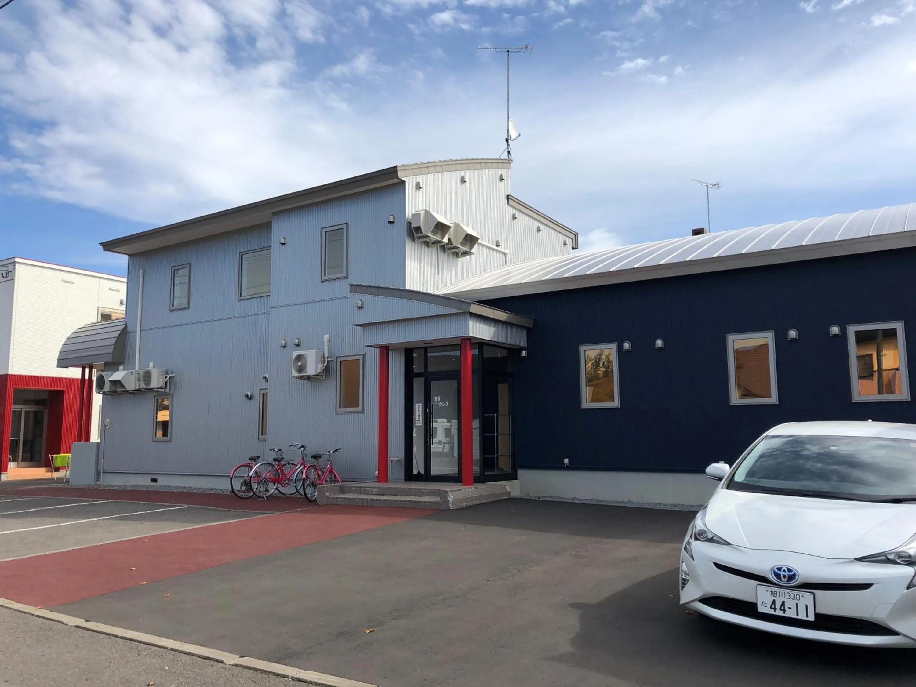 Facade/entrance in Minshuku Cress