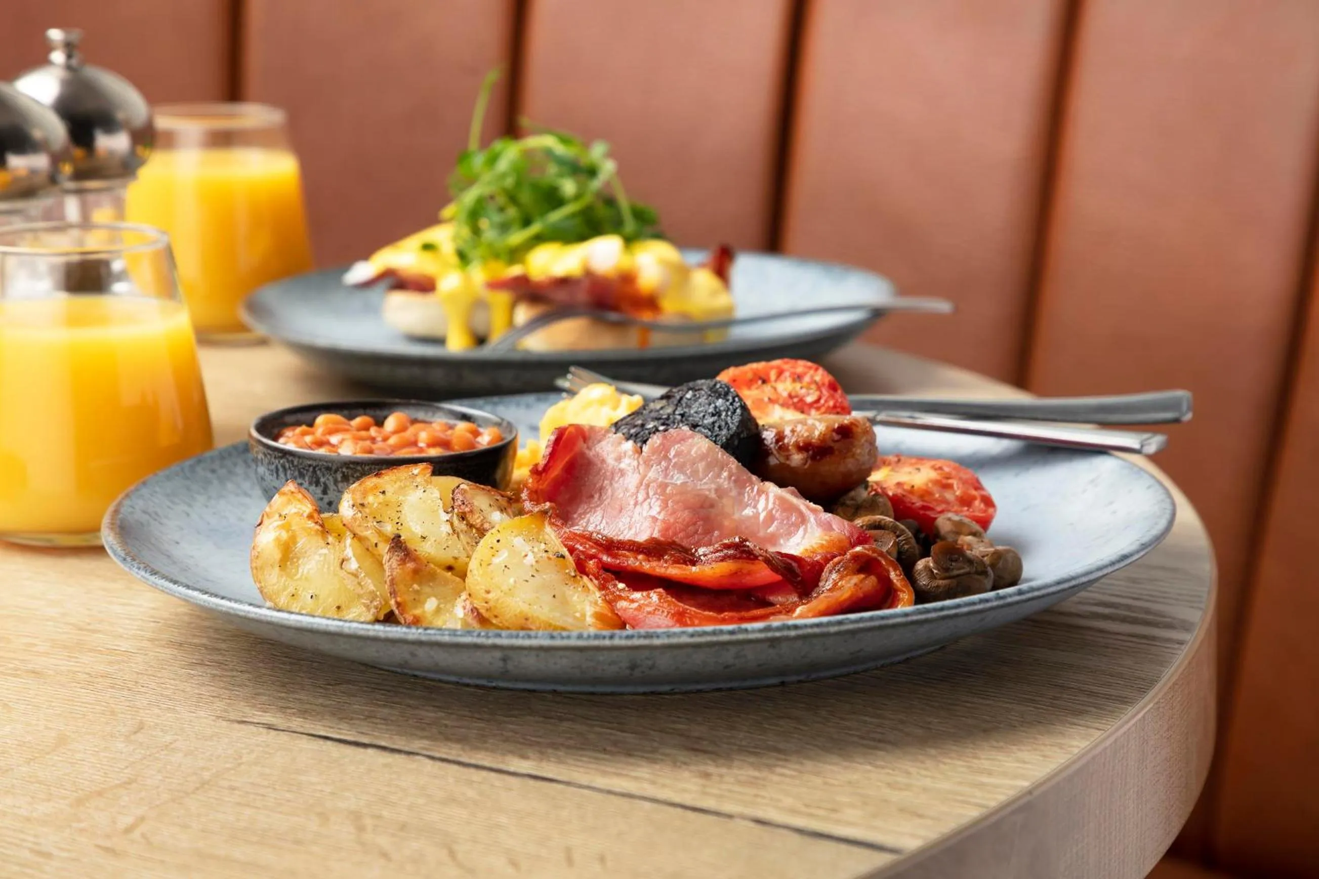 Food and drinks in The Victoria Hotel