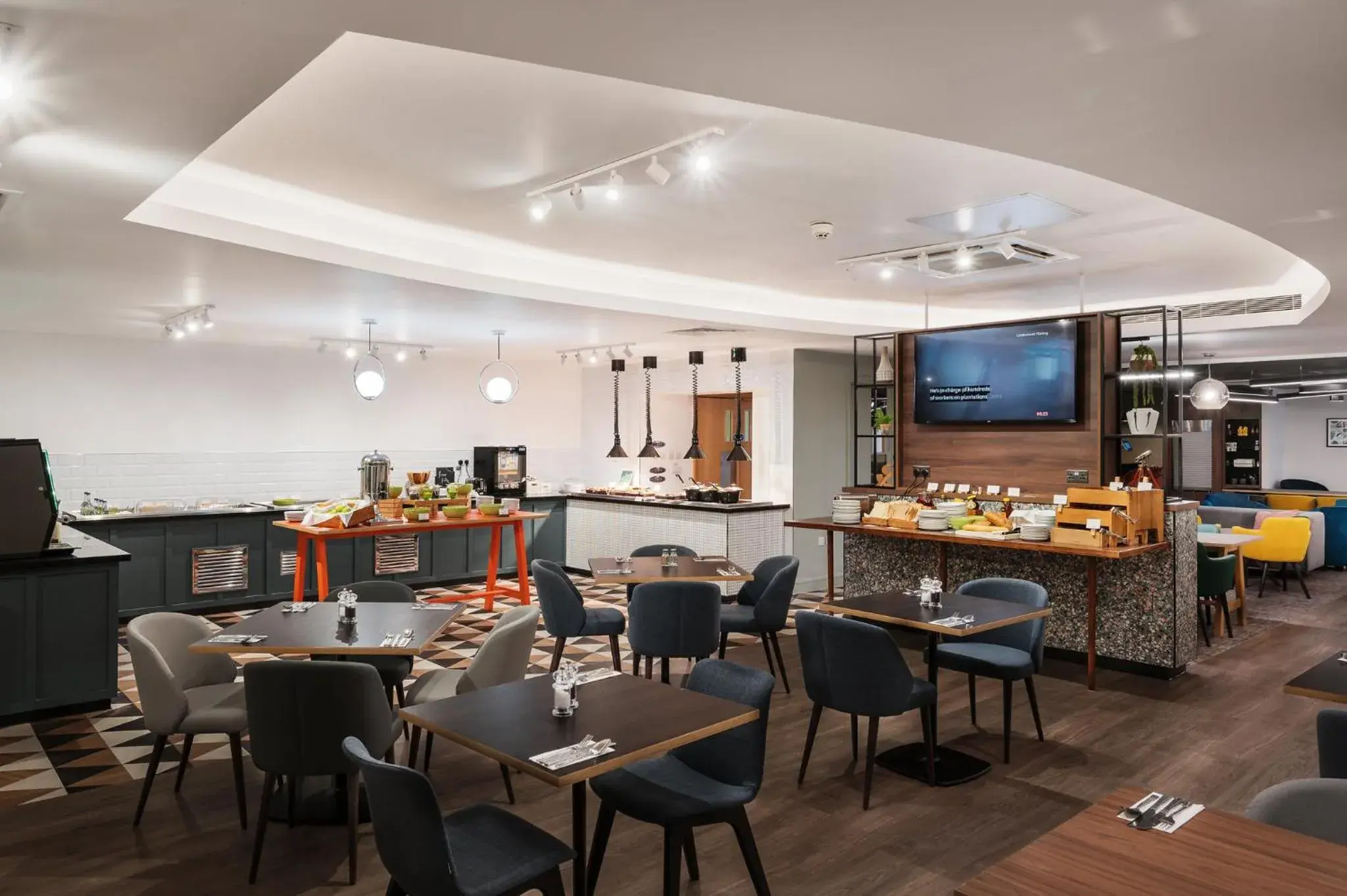 Breakfast in Holiday Inn Rochester-Chatham by IHG Breakfast in Holiday Inn Rochester-Chatham by IHG