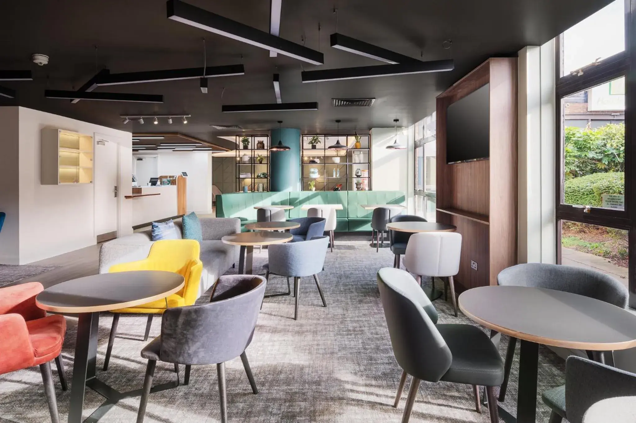 Property building in Holiday Inn Rochester-Chatham by IHG Property building in Holiday Inn Rochester-Chatham by IHG