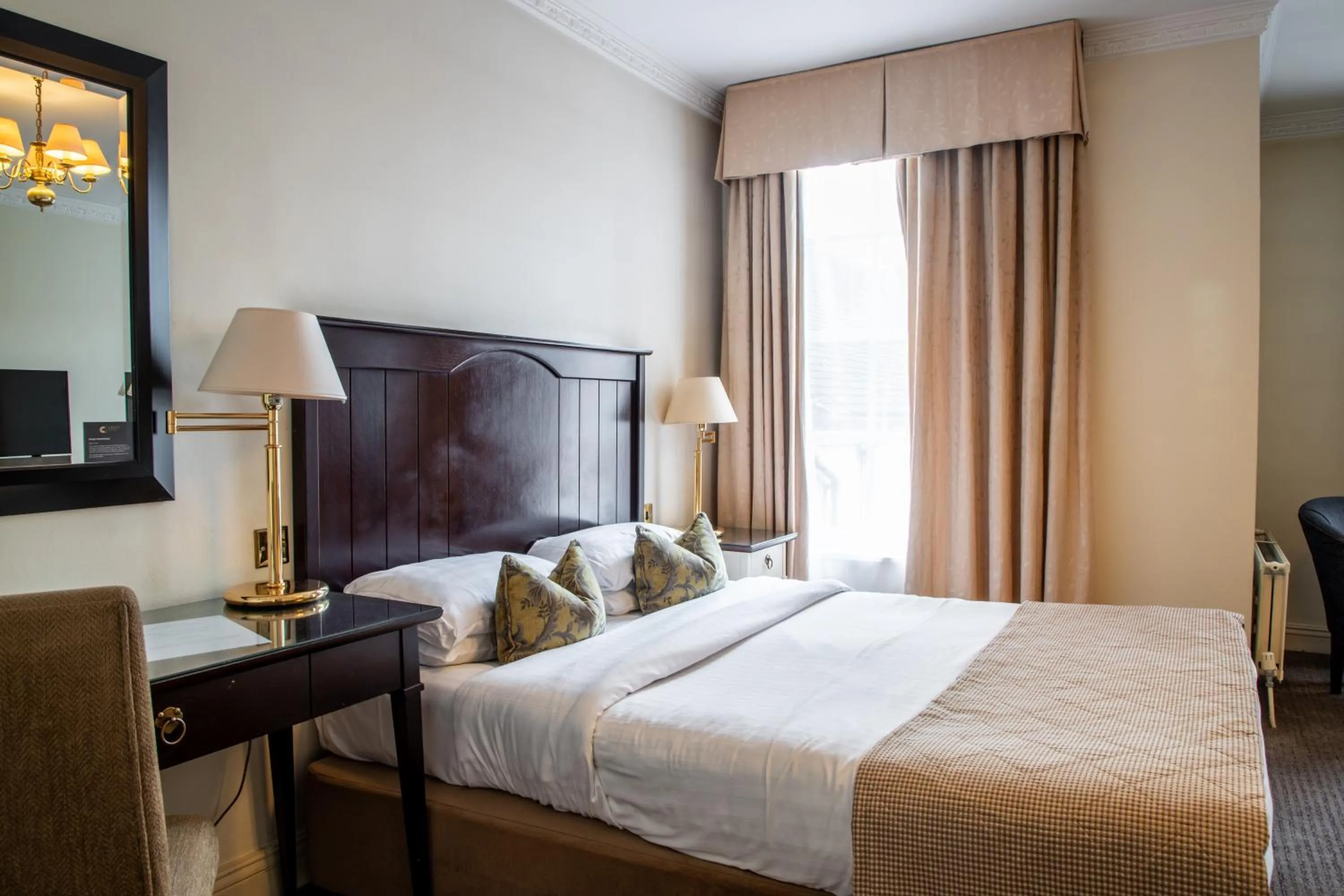 Bed in Park House Hotel