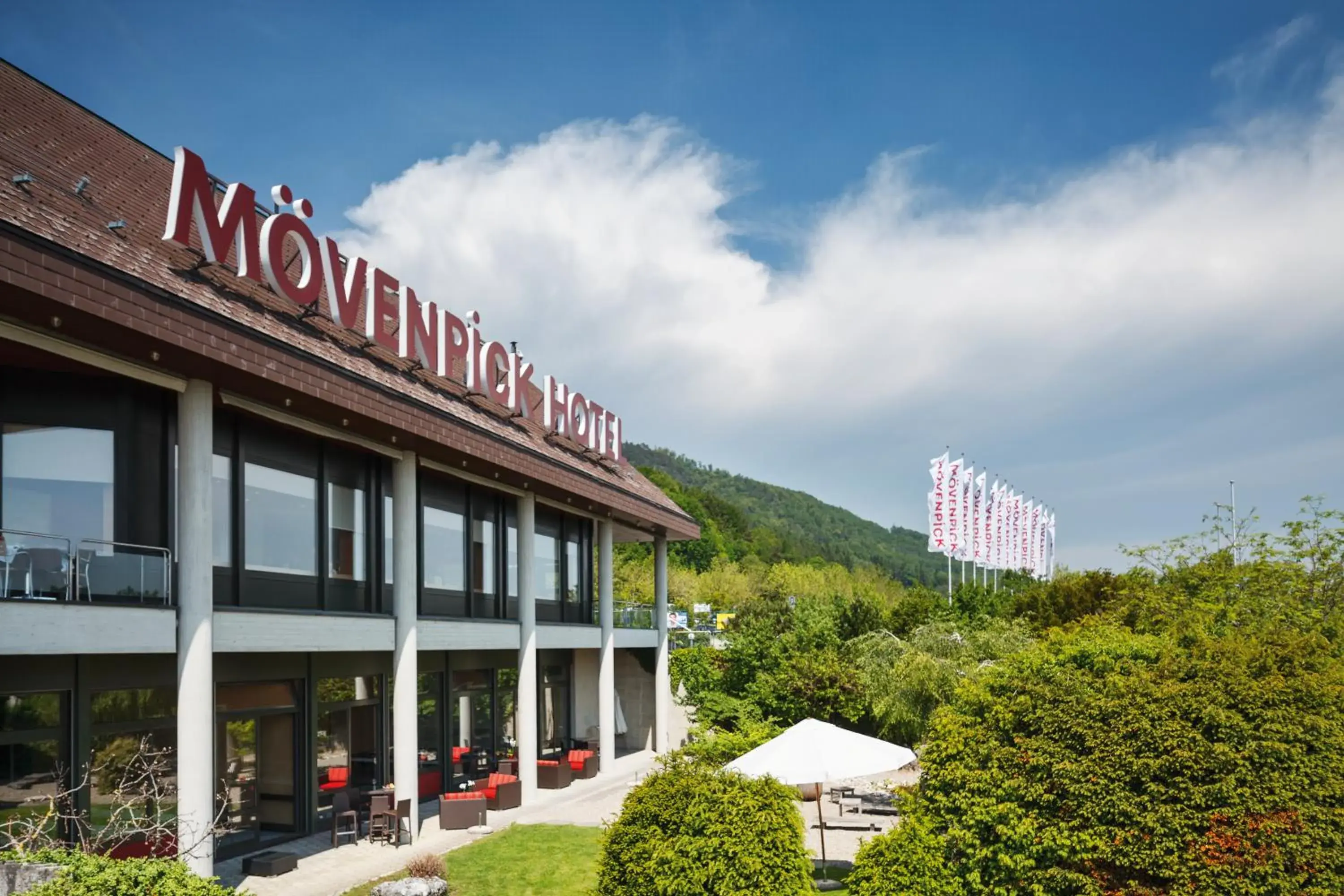 Facade/entrance in Mövenpick Hotel Egerkingen Facade/entrance in Mövenpick Hotel Egerkingen