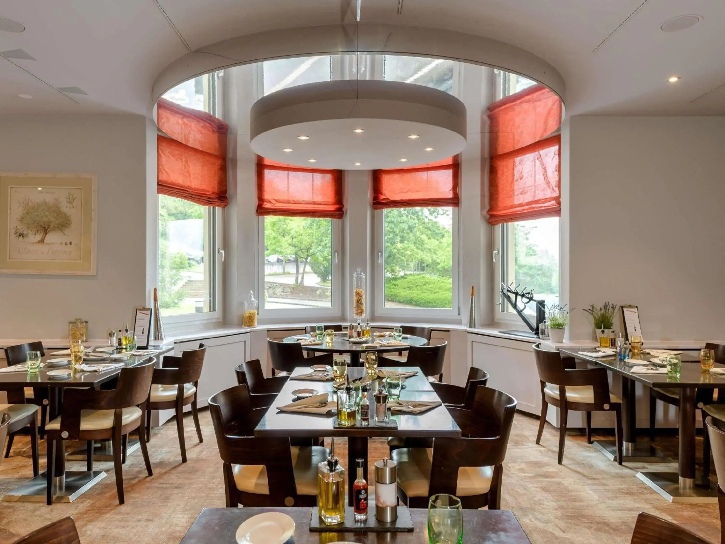 Restaurant/places to eat in Mövenpick Hotel Egerkingen Restaurant/places to eat in Mövenpick Hotel Egerkingen