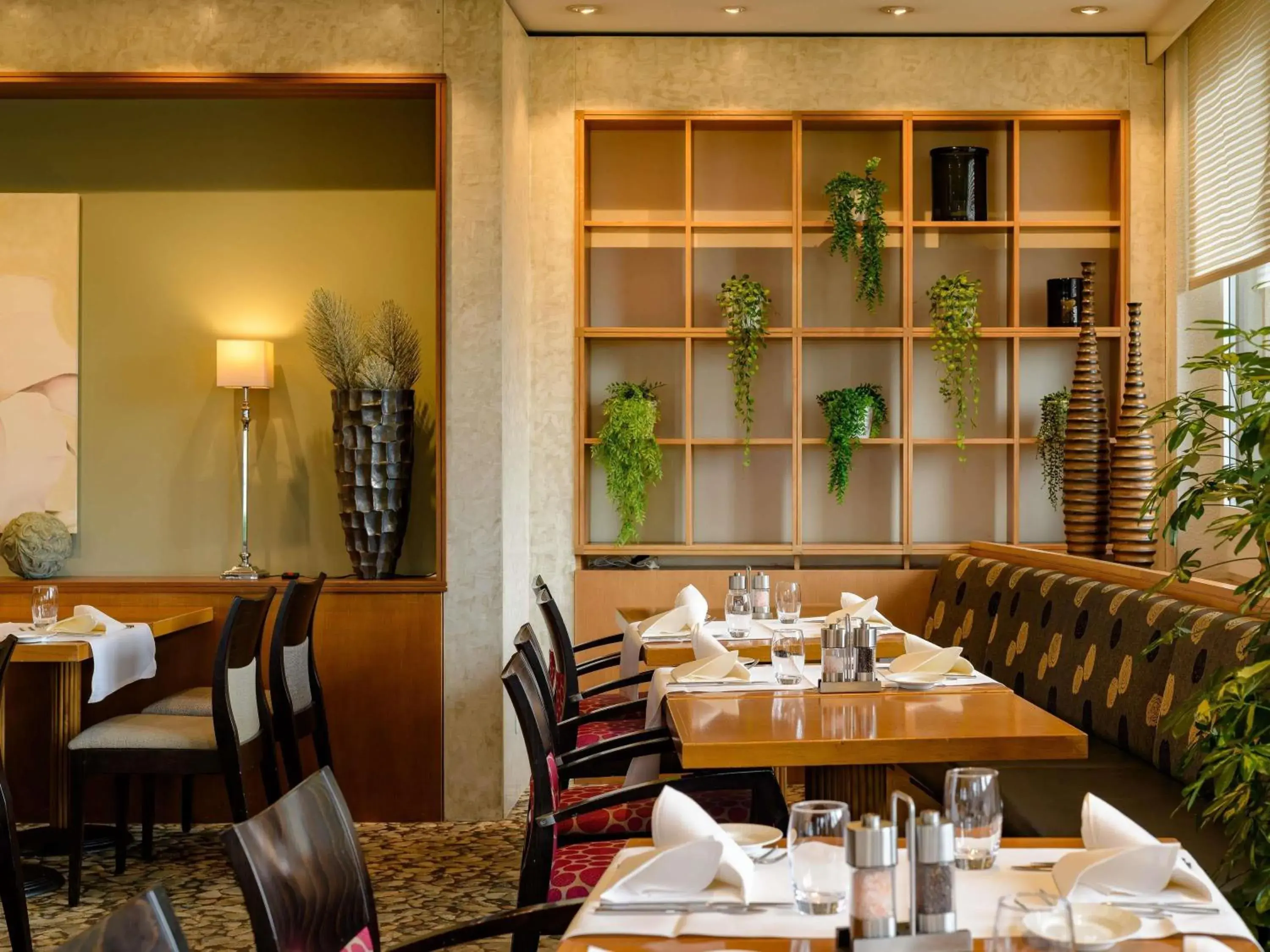 Restaurant/places to eat in Mövenpick Hotel Egerkingen Restaurant/places to eat in Mövenpick Hotel Egerkingen