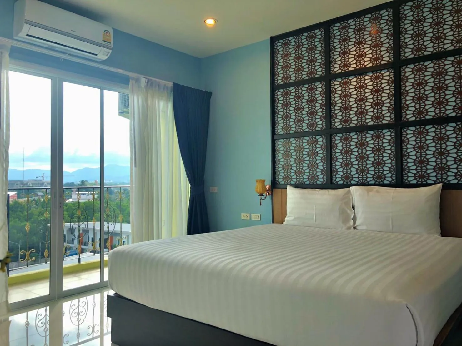 Bed in Phuket Chinoinn-SHAPlus Certified