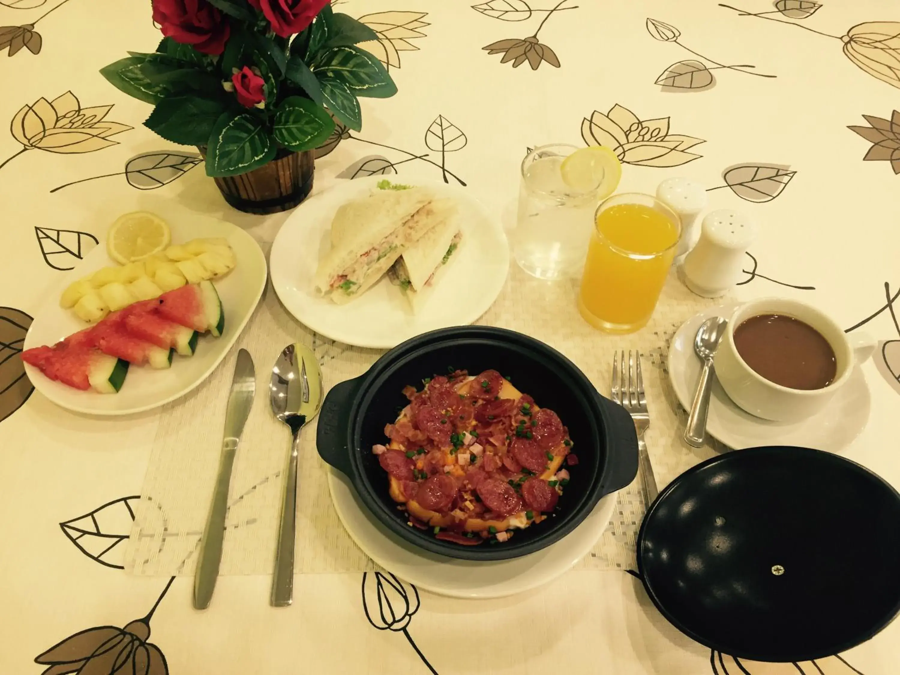 Breakfast in Phuket Chinoinn-SHAPlus Certified Breakfast in Phuket Chinoinn-SHAPlus Certified