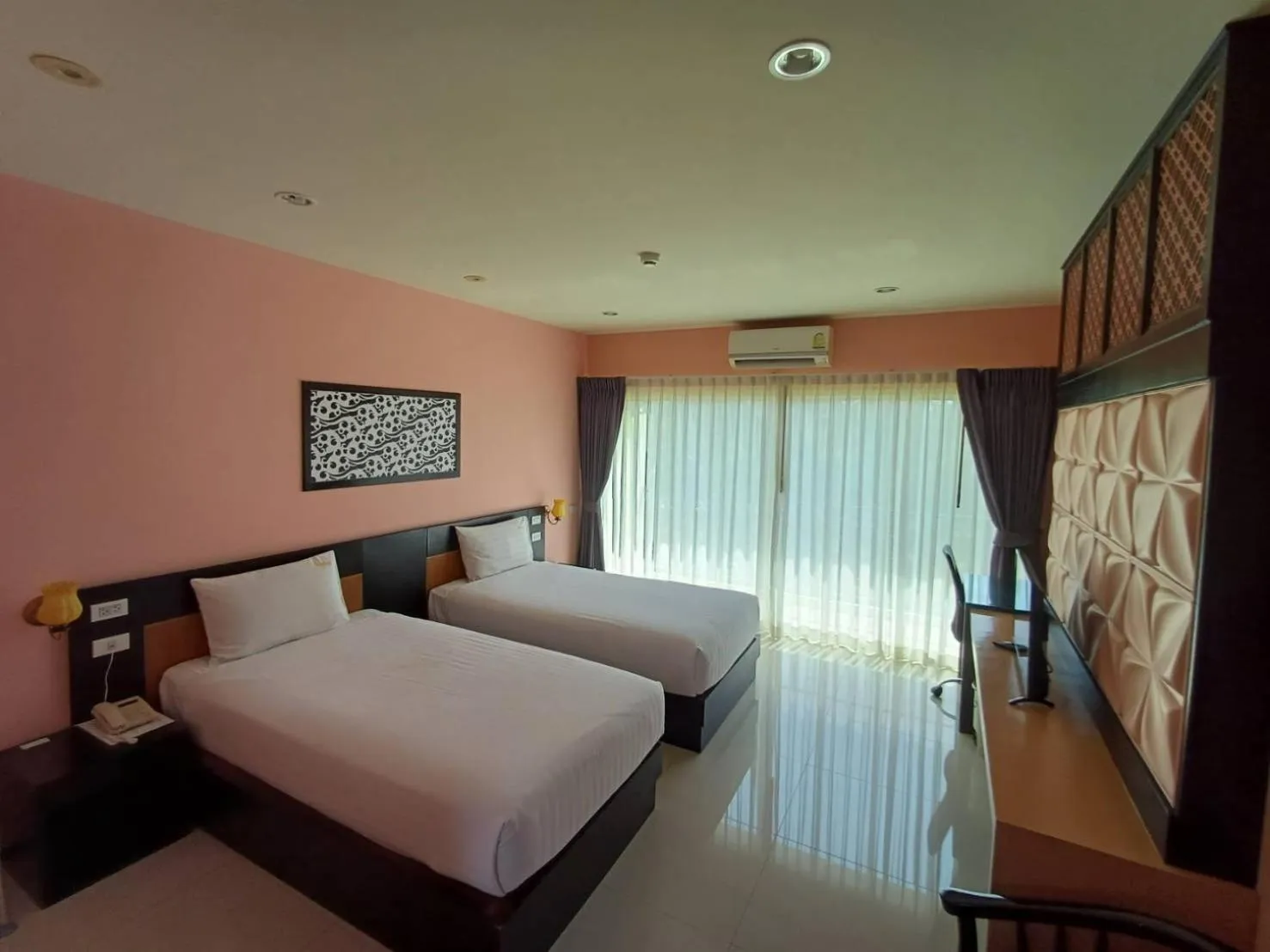 Bed in Phuket Chinoinn-SHAPlus Certified