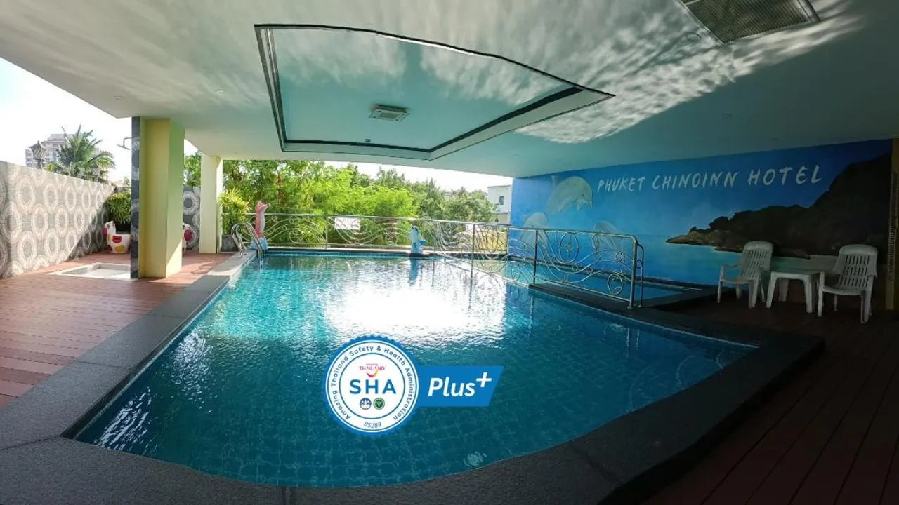 Swimming pool in Phuket Chinoinn-SHAPlus Certified