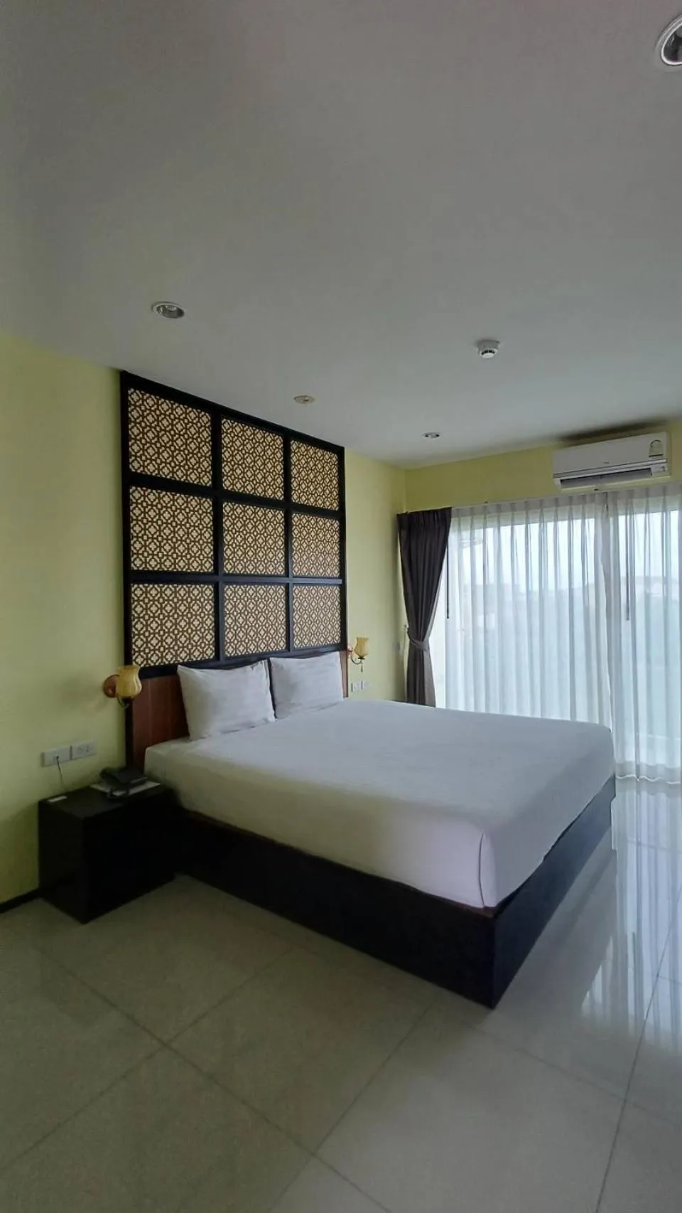 Bed in Phuket Chinoinn-SHAPlus Certified