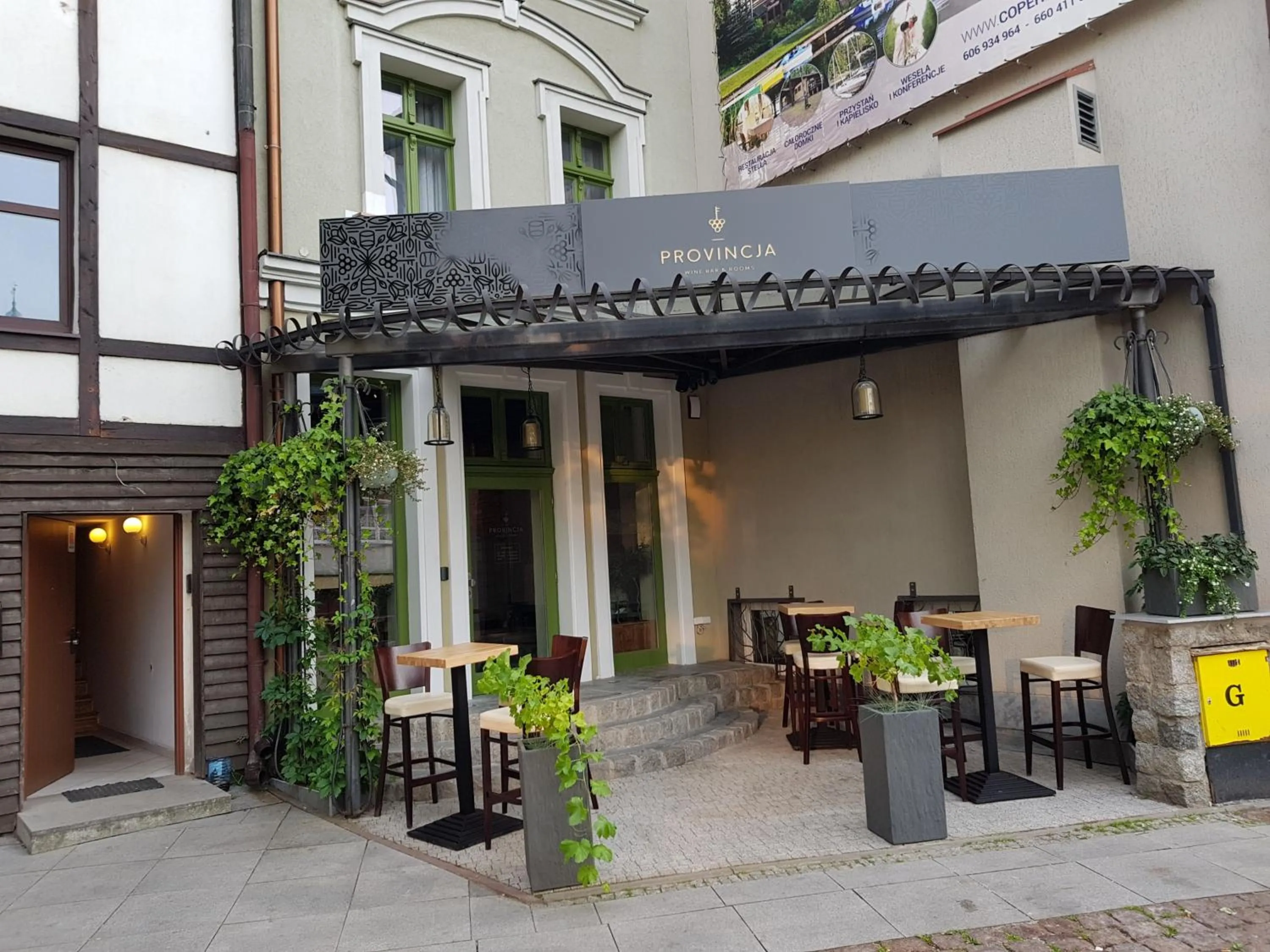 Property building in Boutique Provincja Winebar & Rooms