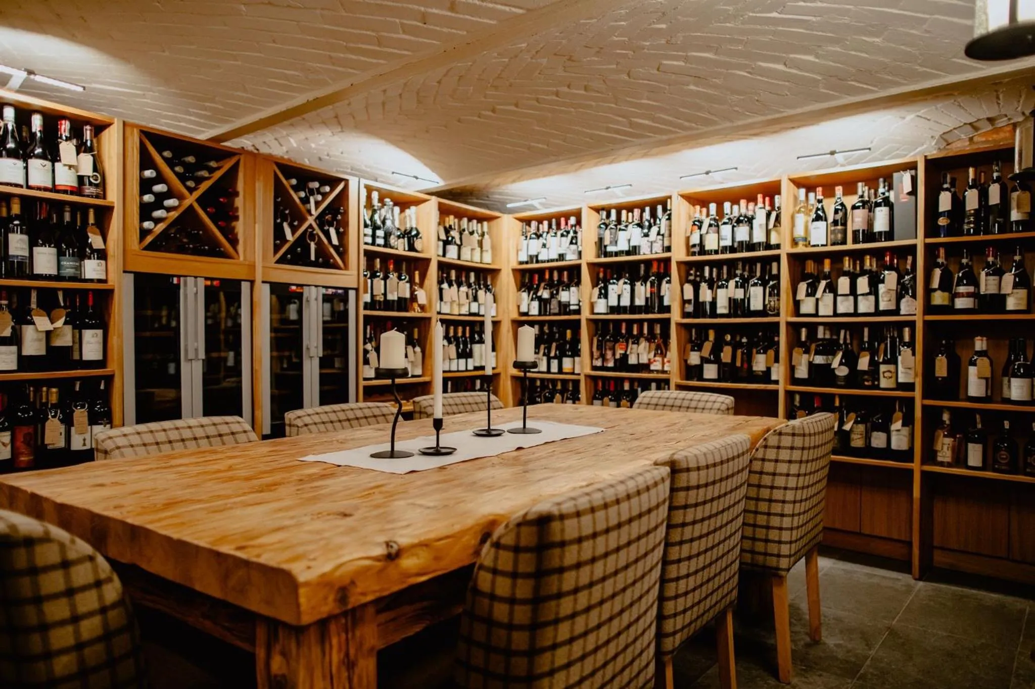 Lounge or bar in Boutique Provincja Winebar & Rooms