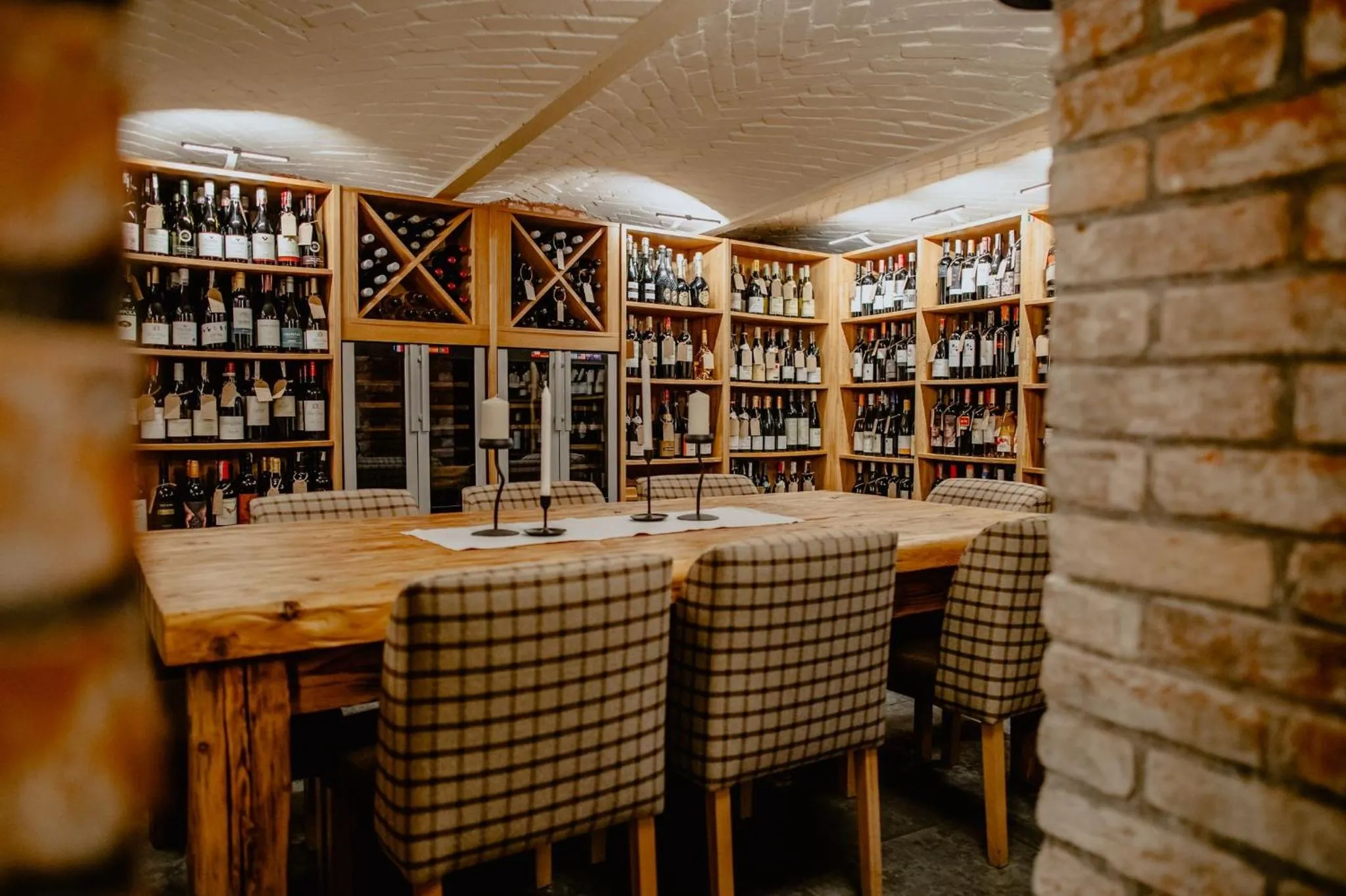 Food and drinks in Boutique Provincja Winebar & Rooms