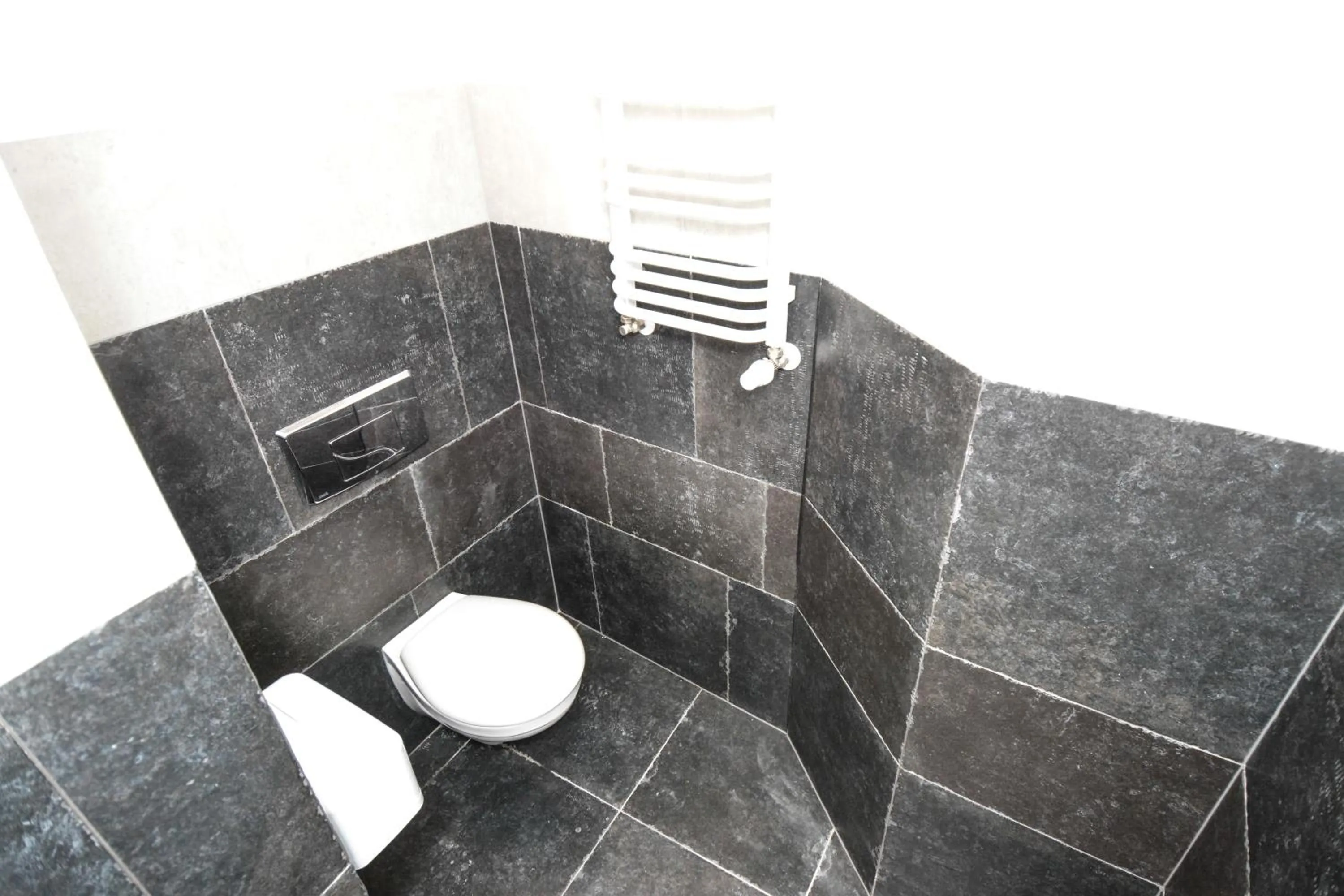 Toilet in Boutique Provincja Winebar & Rooms