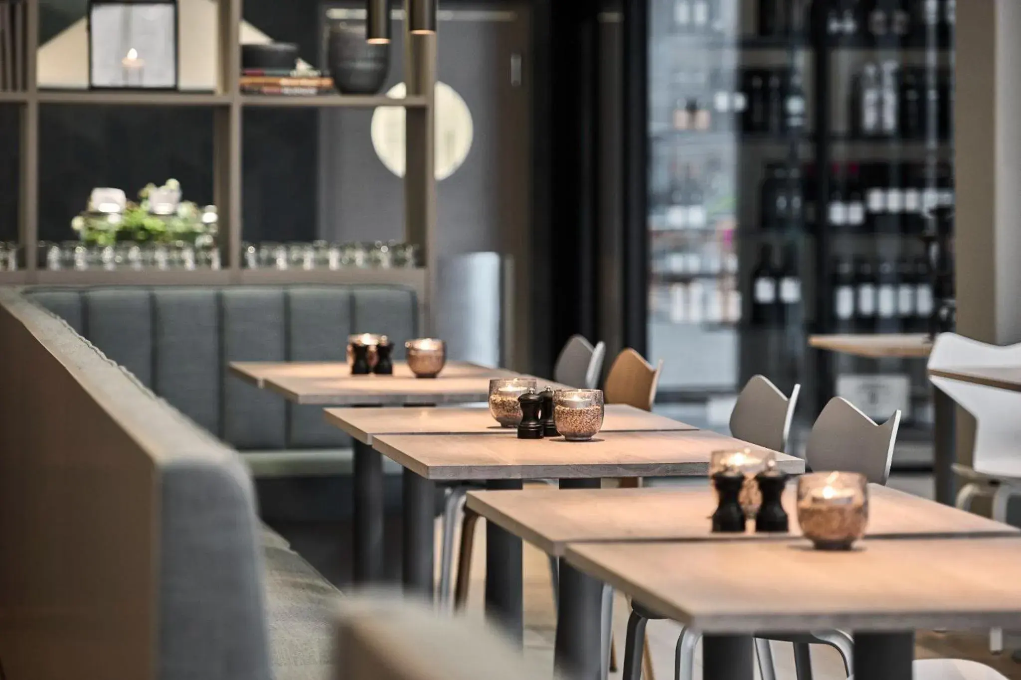 Restaurant/places to eat in Hotel Odeon Restaurant/places to eat in Hotel Odeon