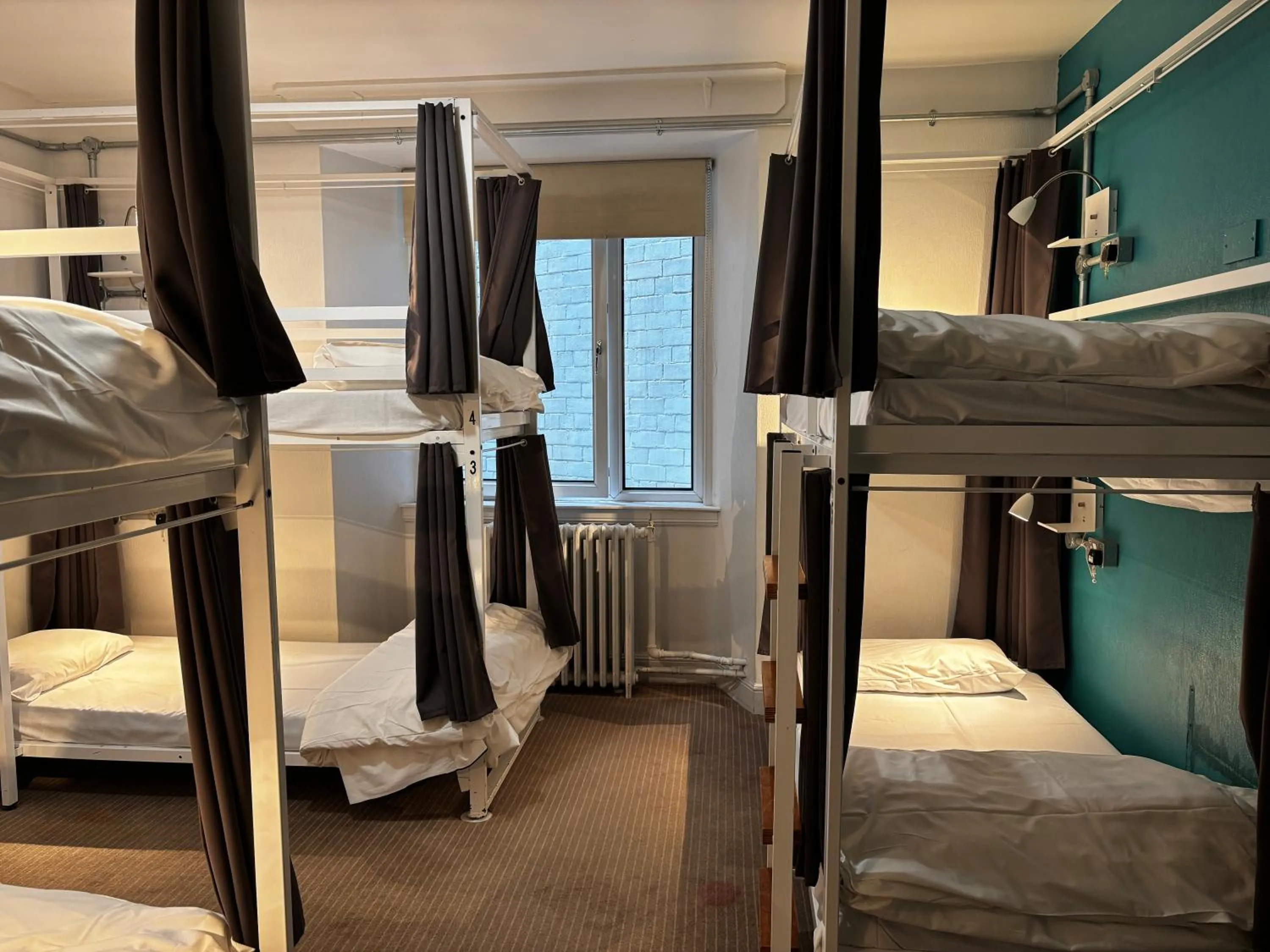 Bedroom, Bed in Safestay Glasgow Charing Cross