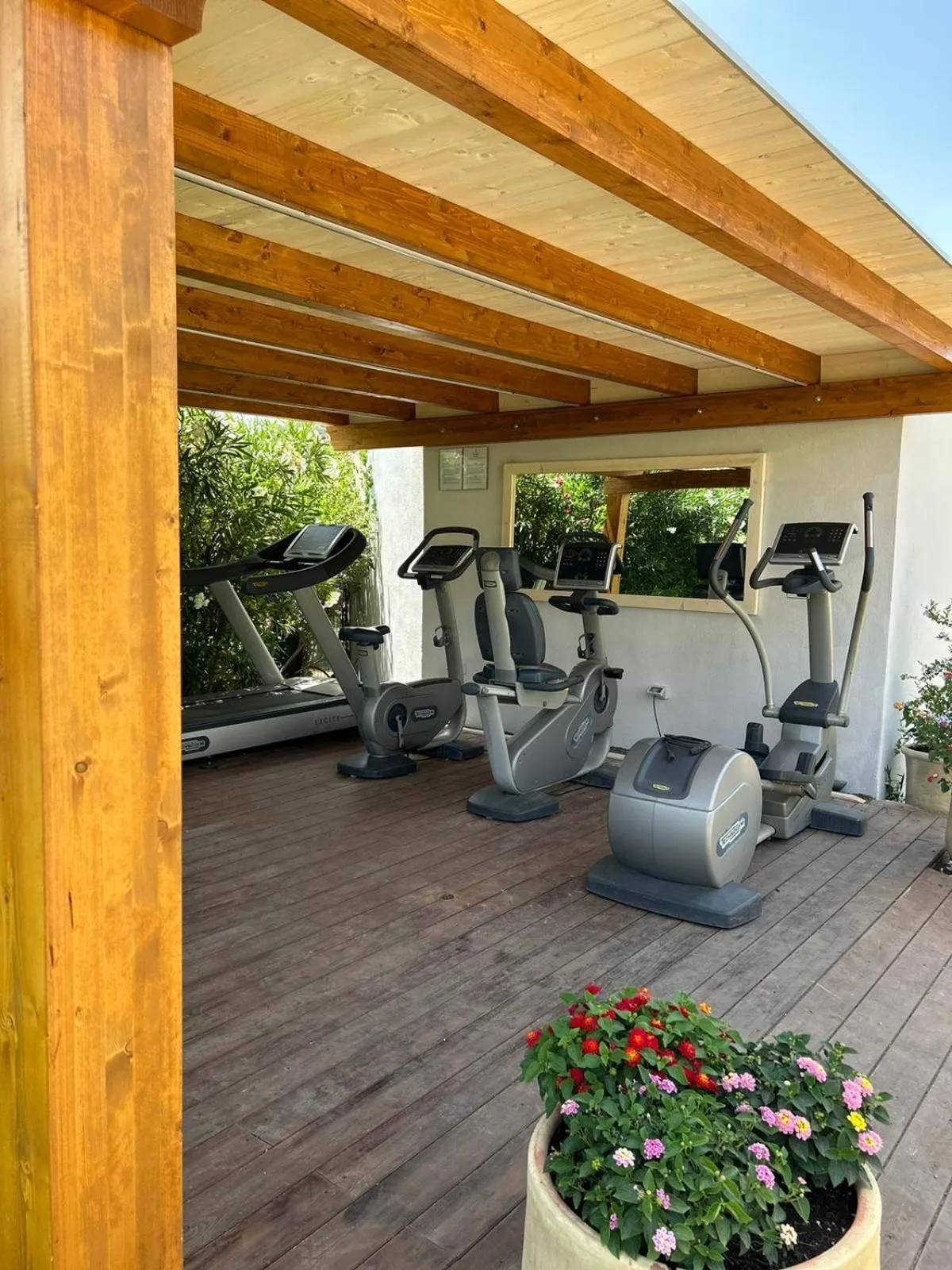 Fitness centre/facilities in iH Hotels Le Zagare Resort