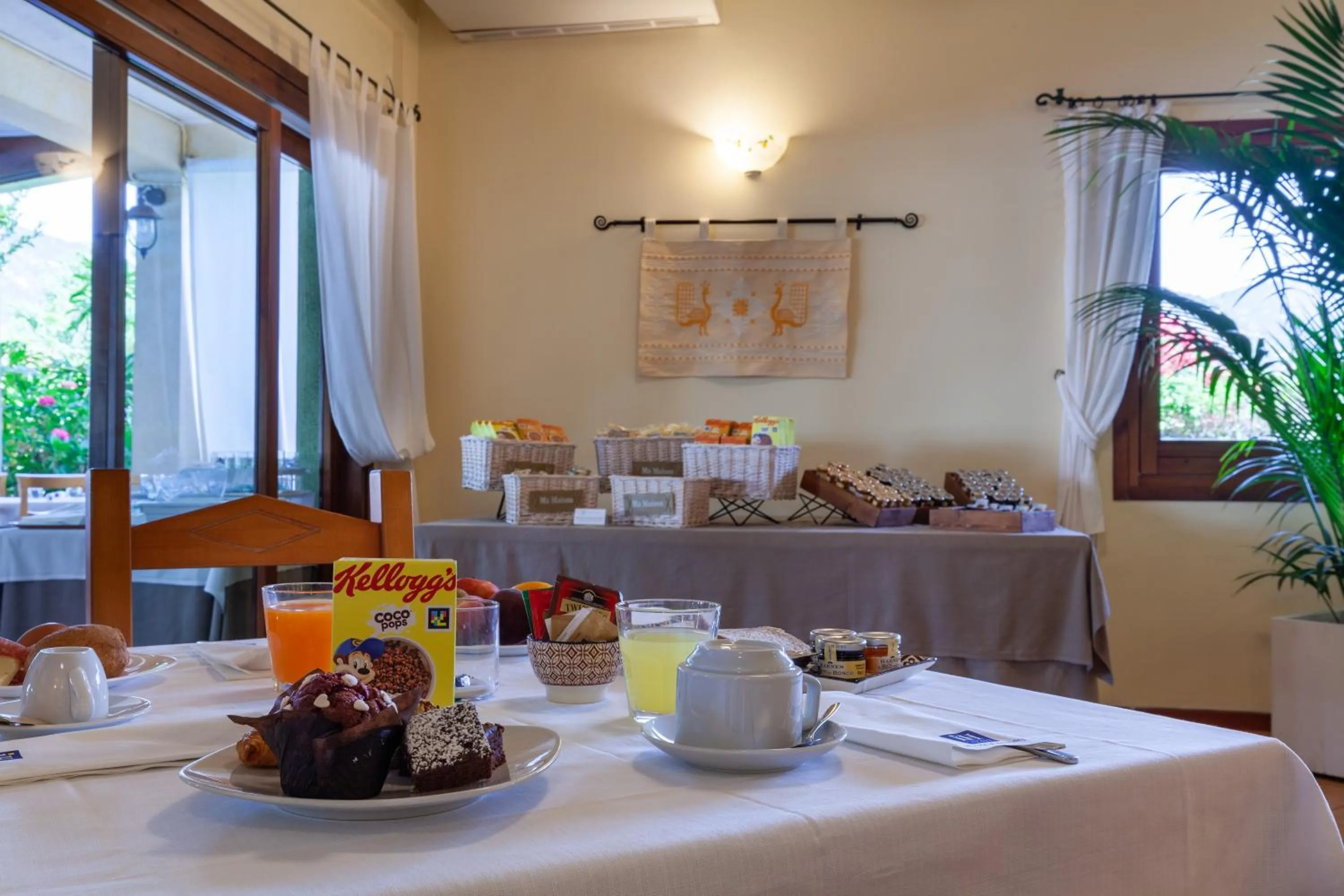 Breakfast in iH Hotels Le Zagare Resort