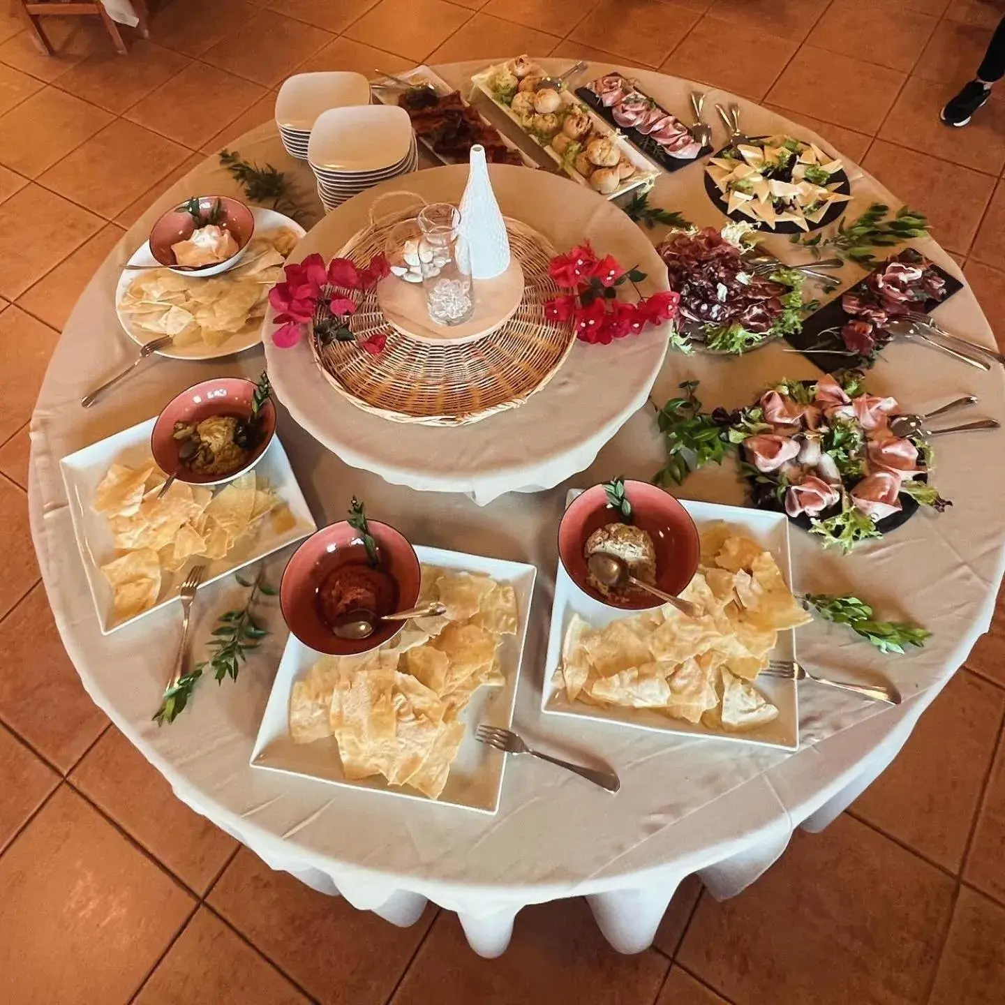 Restaurant/places to eat in iH Hotels Le Zagare Resort Restaurant/places to eat in iH Hotels Le Zagare Resort