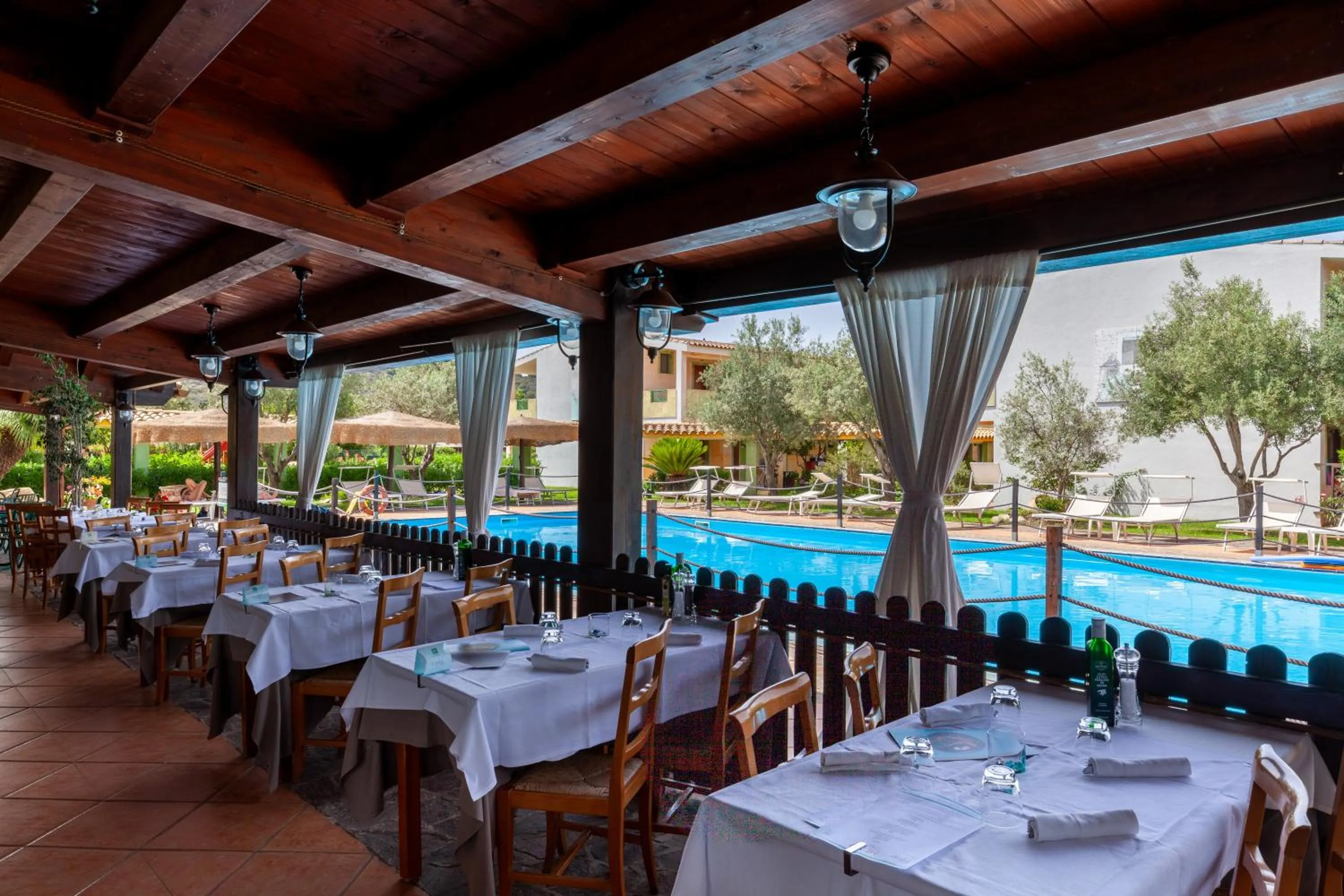 Restaurant/places to eat in iH Hotels Le Zagare Resort