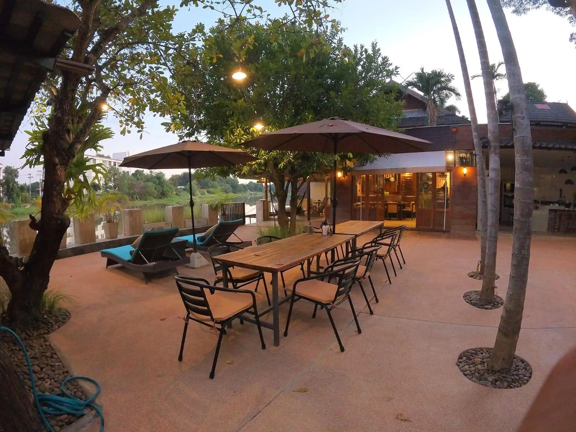 Restaurant/places to eat in Tolani Riverside Villa