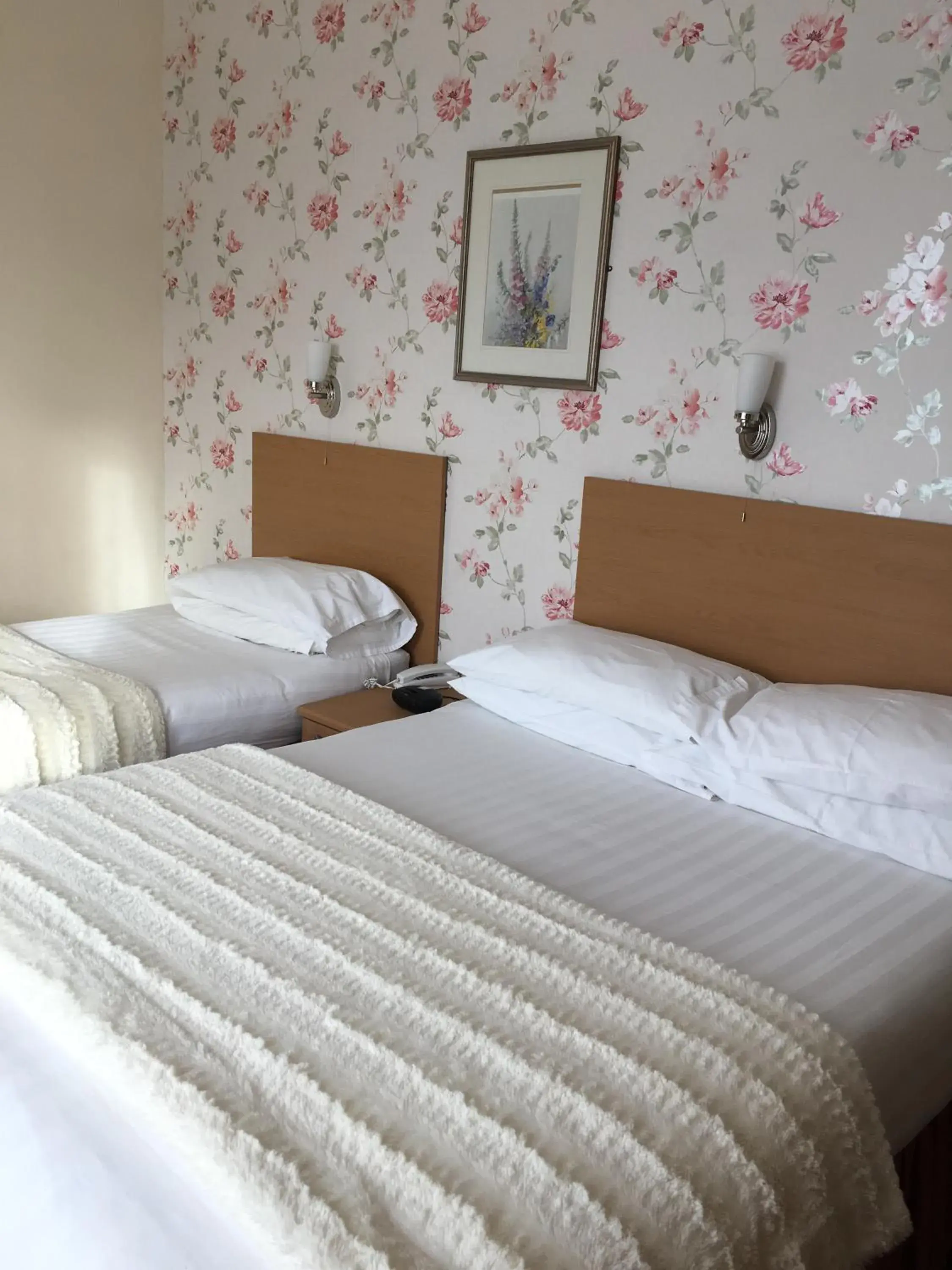 Bed in Durley Grange Hotel