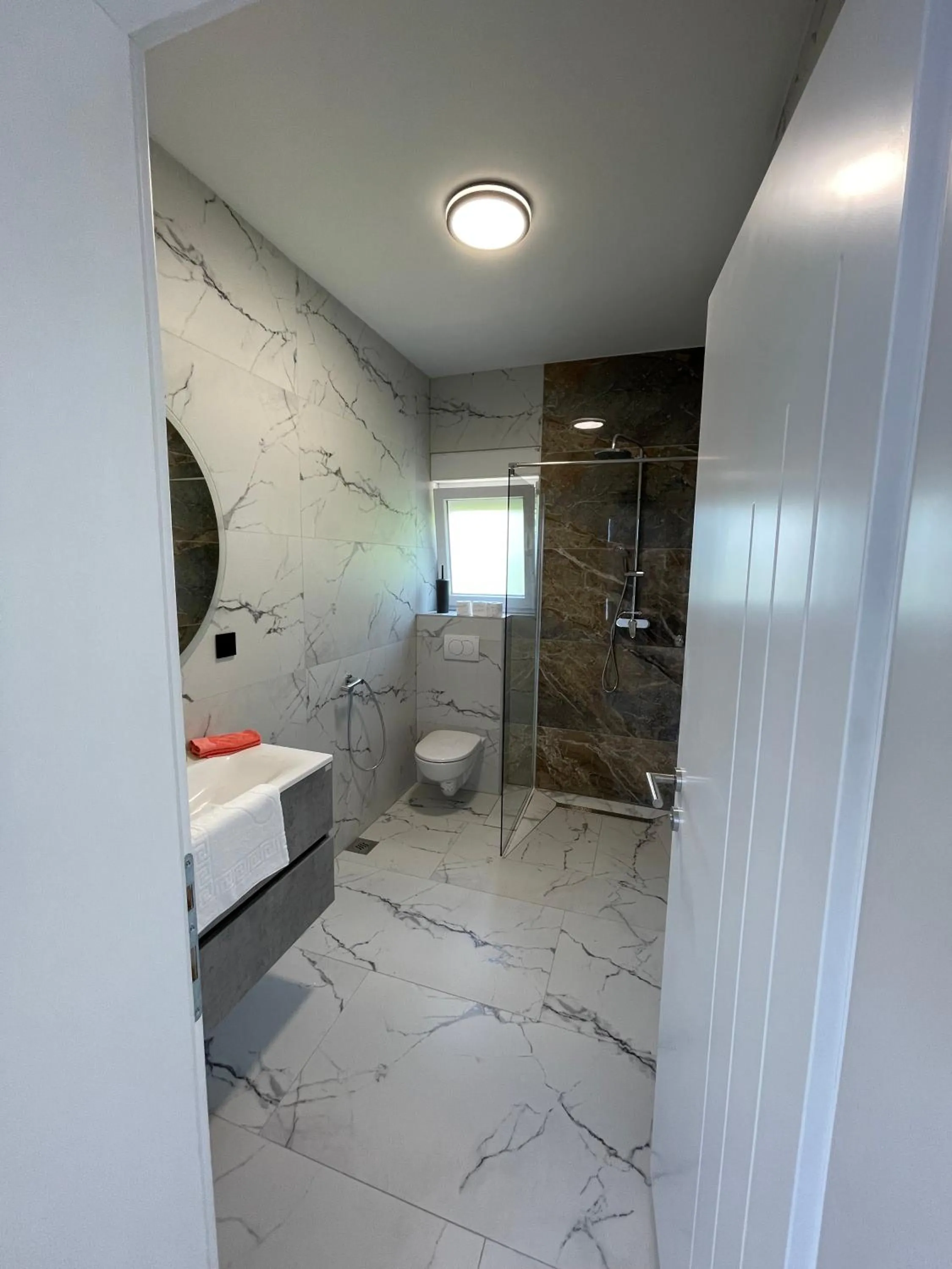 Shower in Apartment Vila Tara