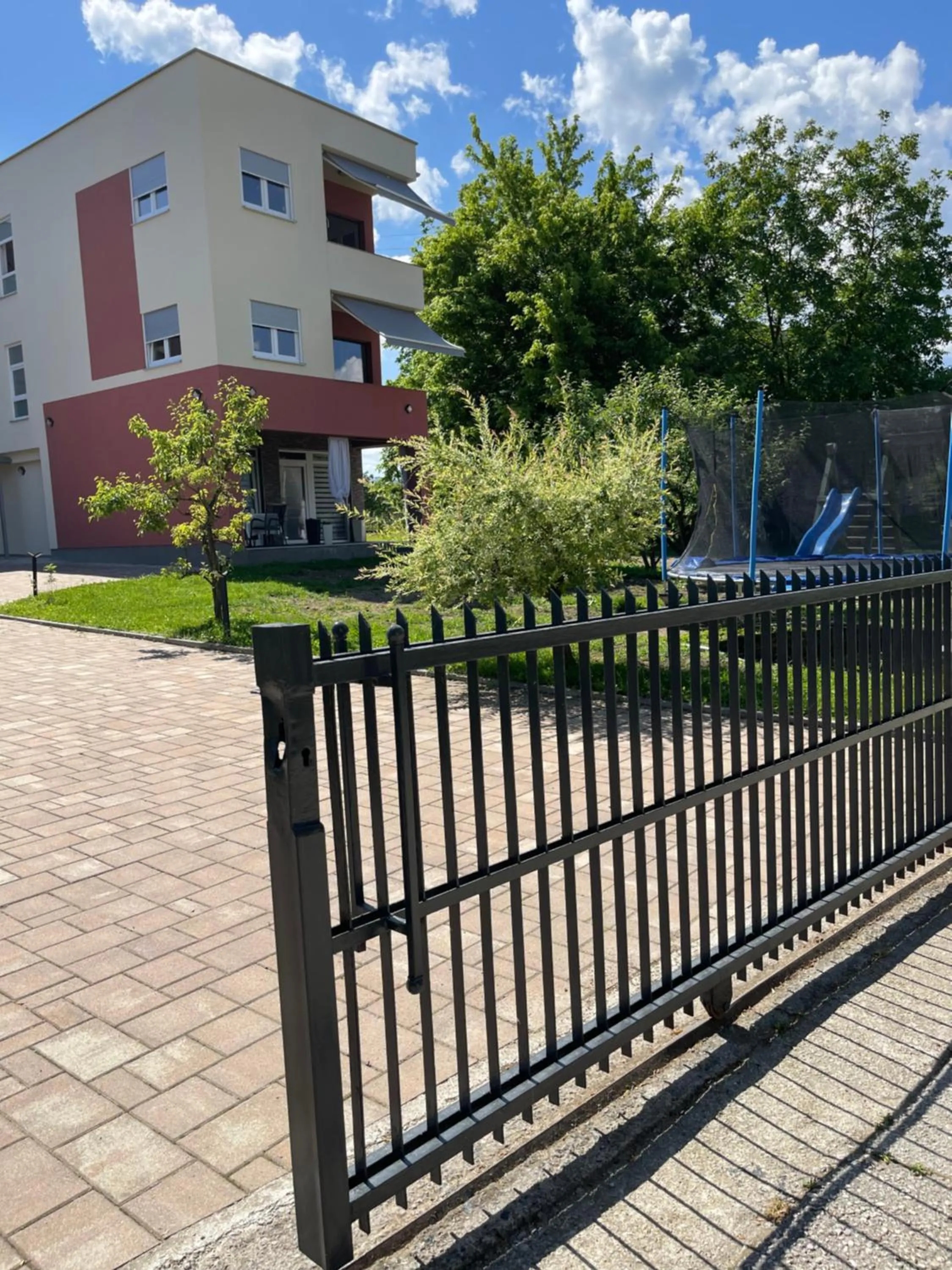 Property building in Apartment Vila Tara