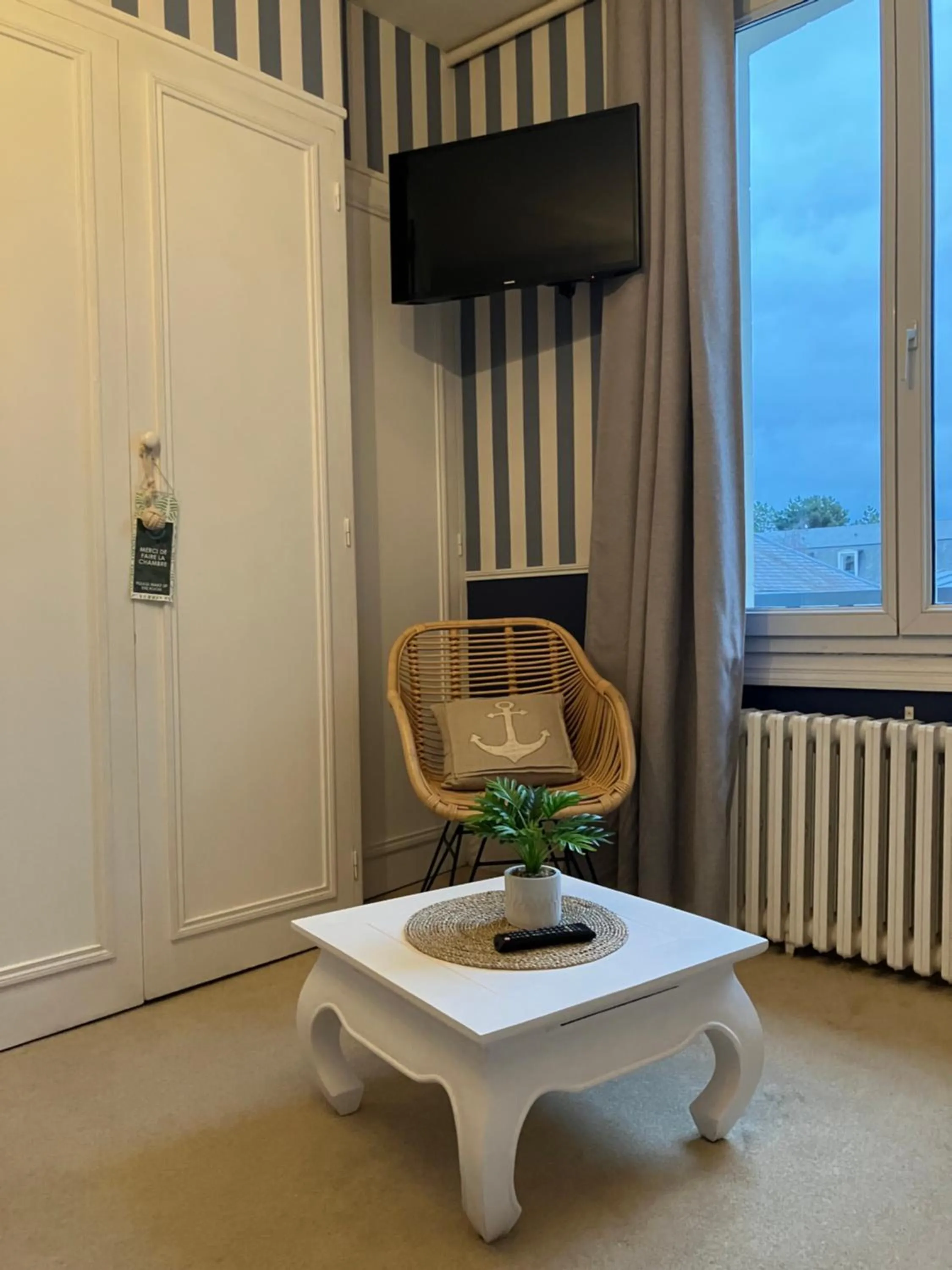 Decorative detail in Hôtel de la Côte Fleurie