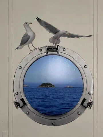 Decorative detail in Hôtel de la Côte Fleurie