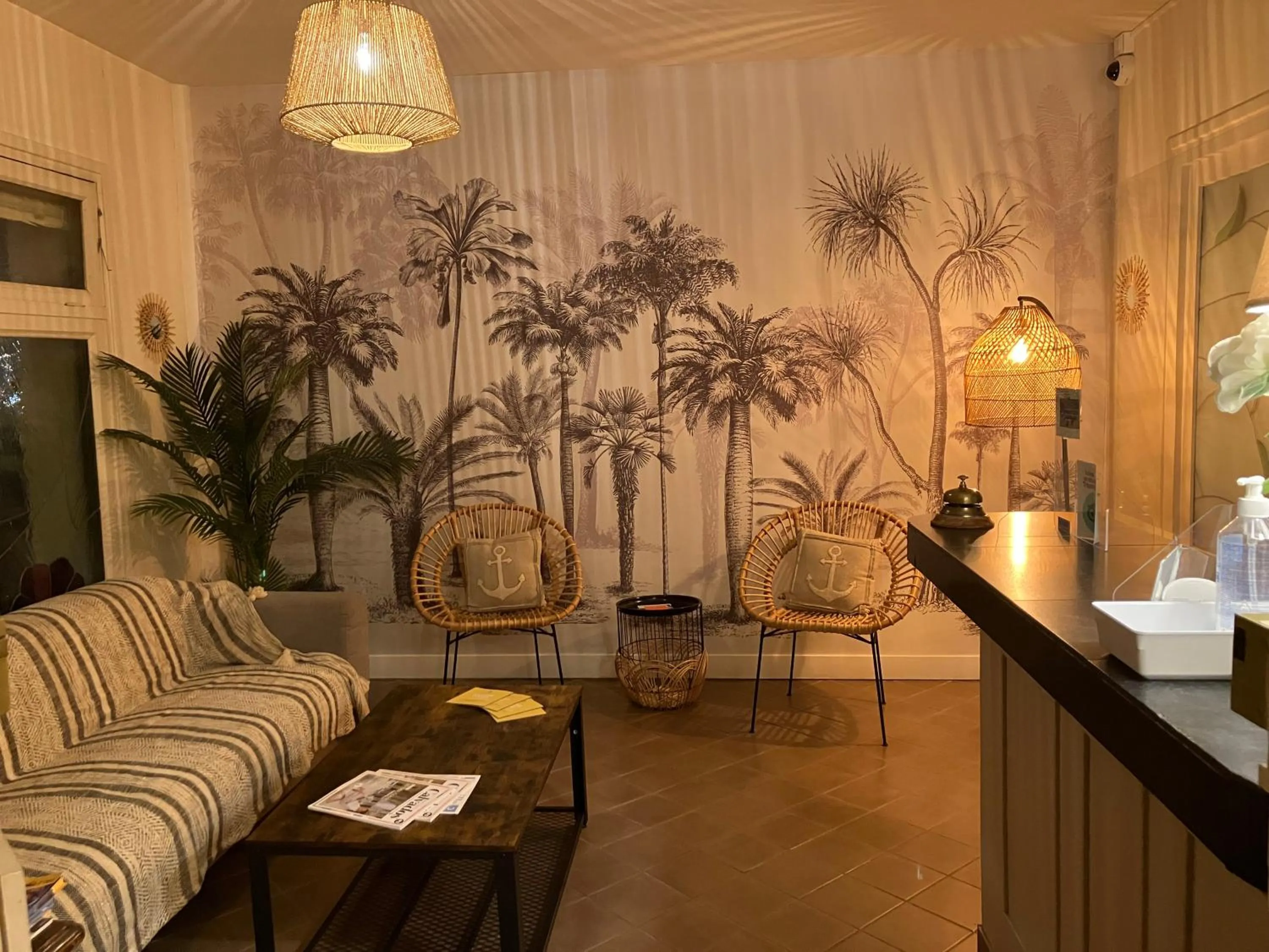 Lobby or reception in Hôtel de la Côte Fleurie