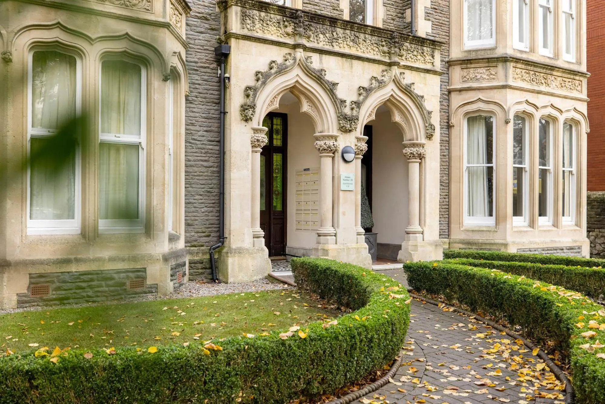 Property building in SACO Cardiff Cathedral Road