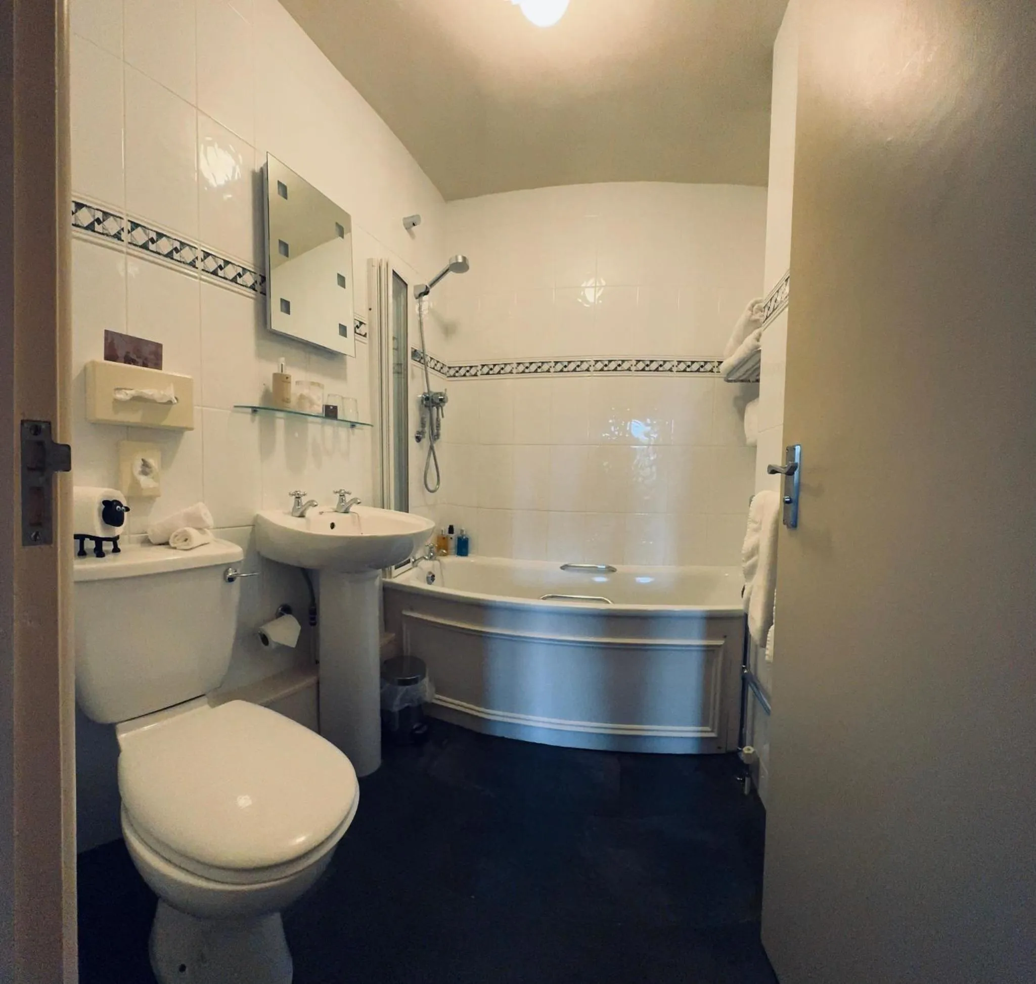 Bathroom in The Falcondale Country House Hotel