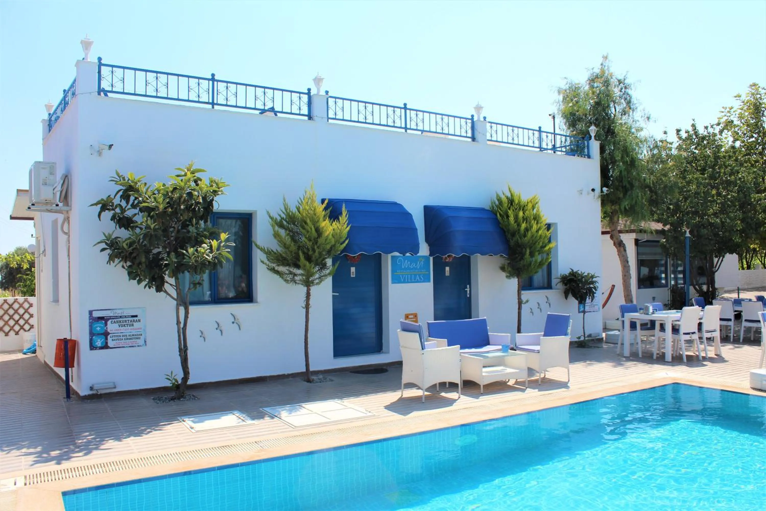 Patio in Mavi Pansiyon & Restaurant