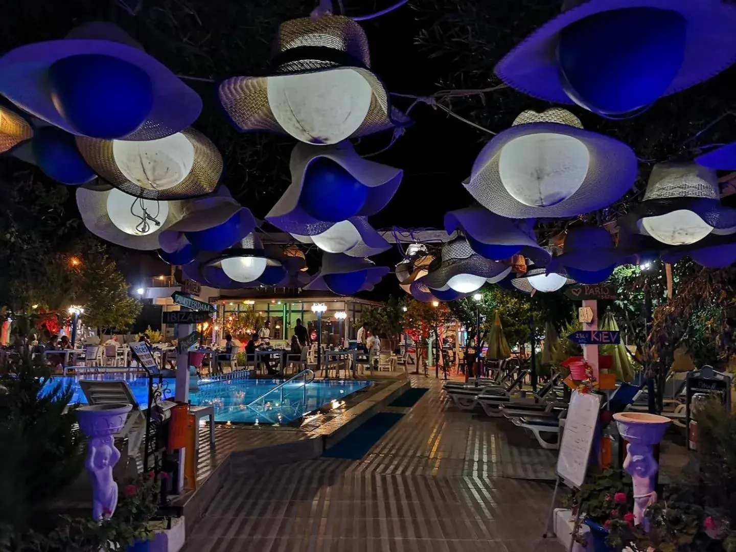 Facade/entrance in Mavi Pansiyon & Restaurant Facade/entrance in Mavi Pansiyon & Restaurant