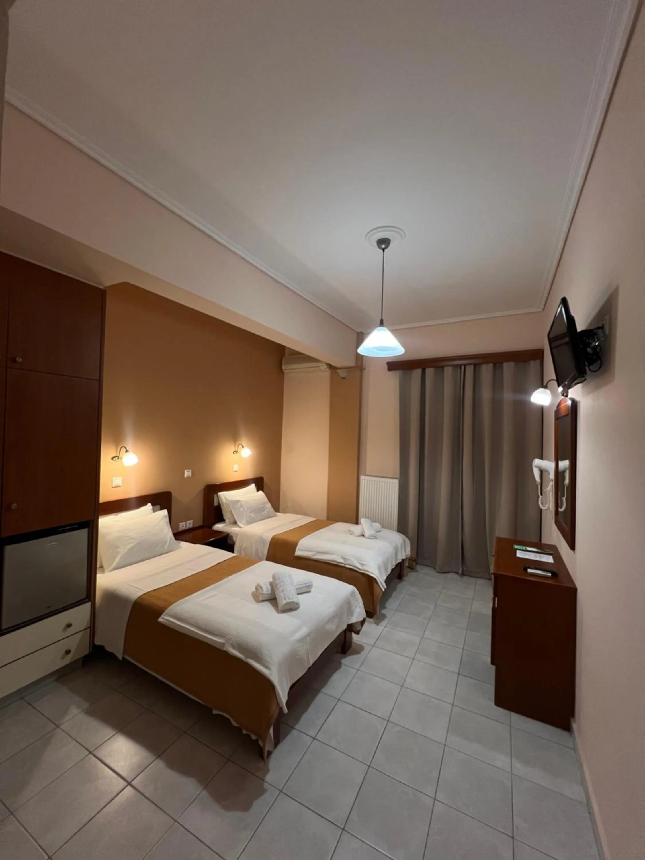 Bed in Hotel Nevada Kalamata