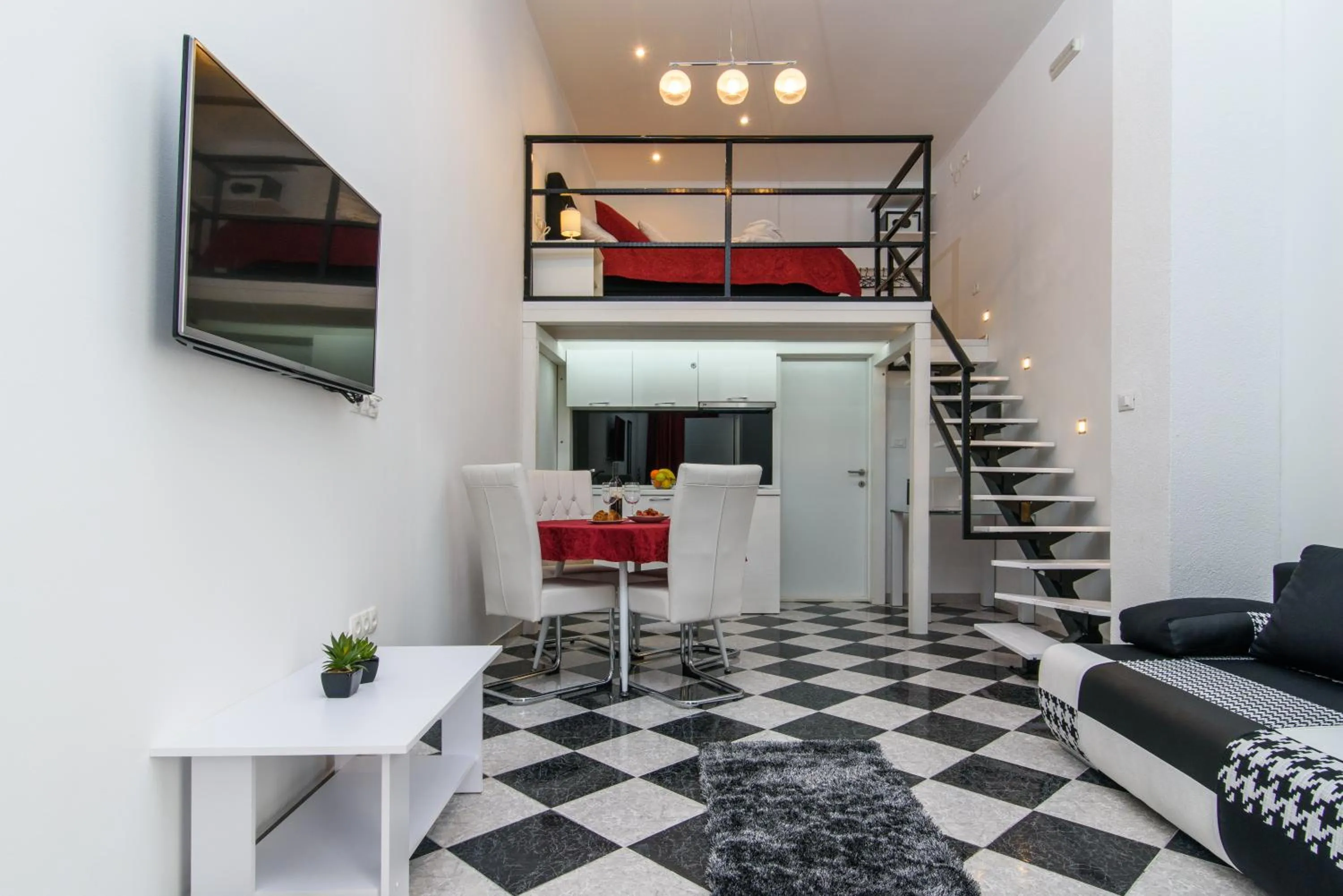 Kitchen or kitchenette in Studio Apartman REA