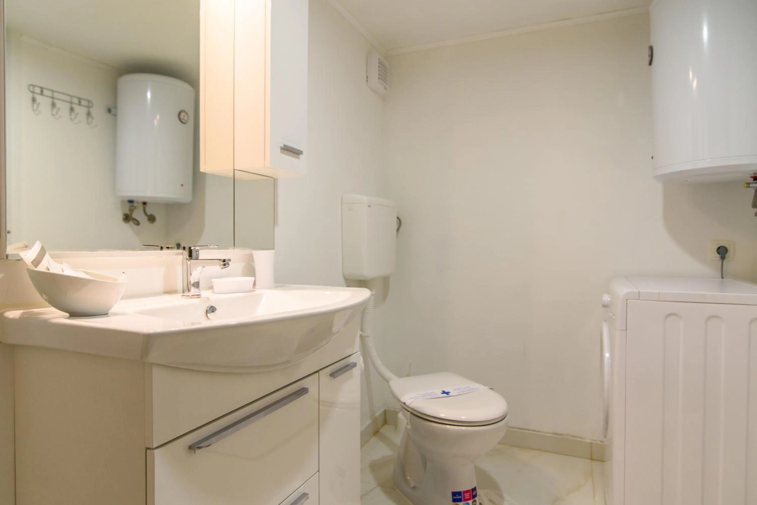 Toilet in Studio Apartman REA