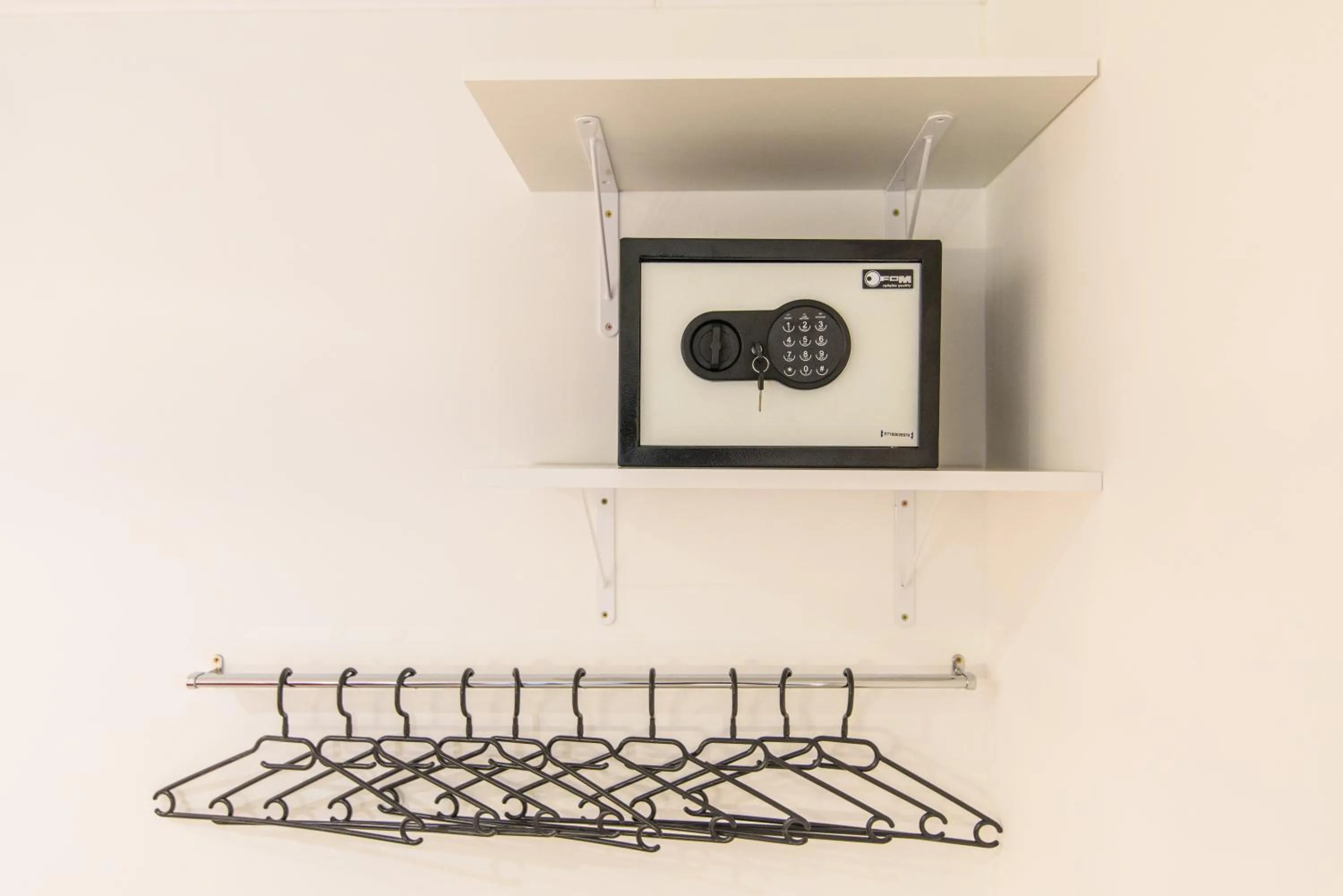 safe in Studio Apartman REA