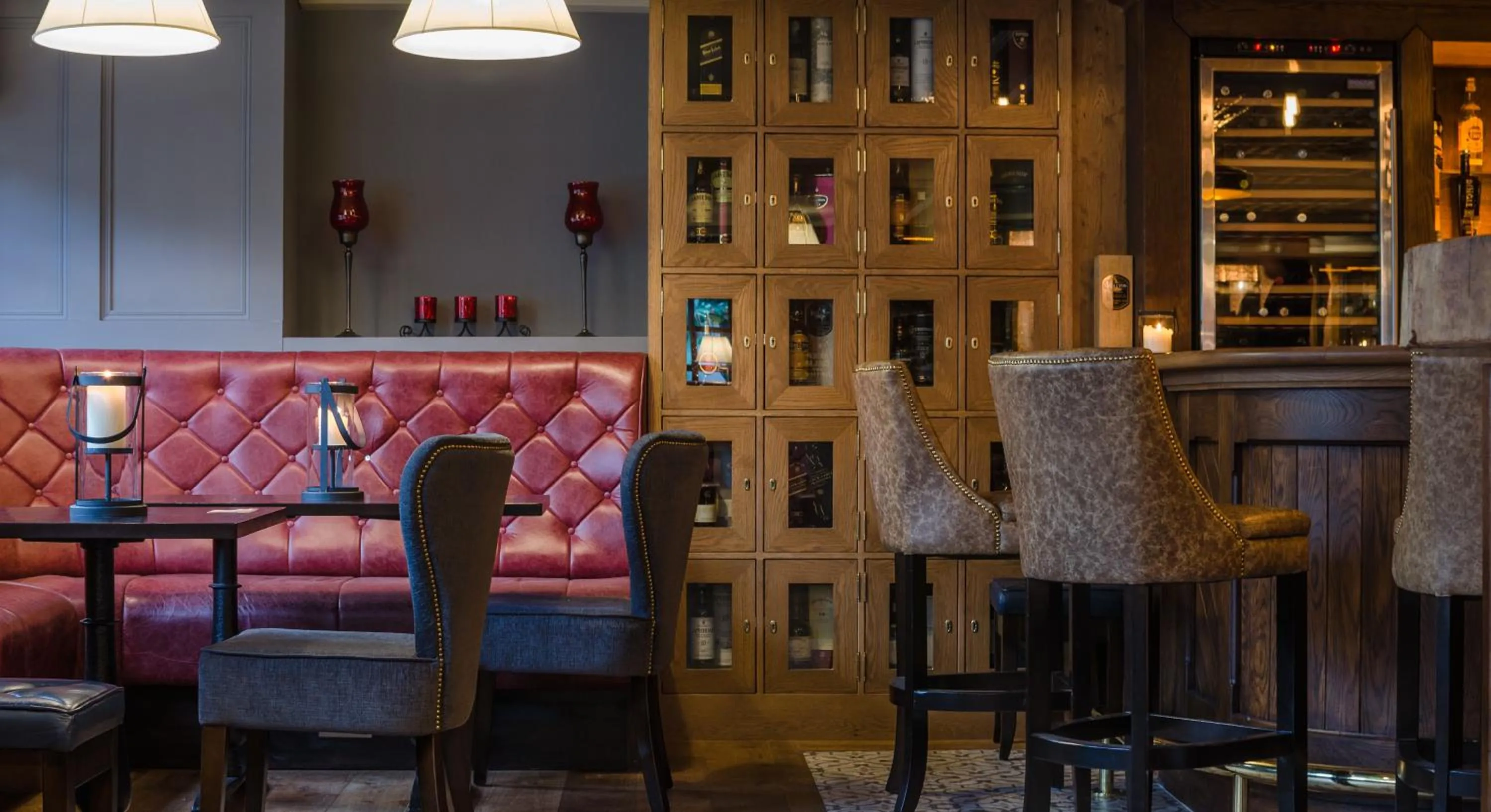 Lounge or bar in Court Yard Hotel