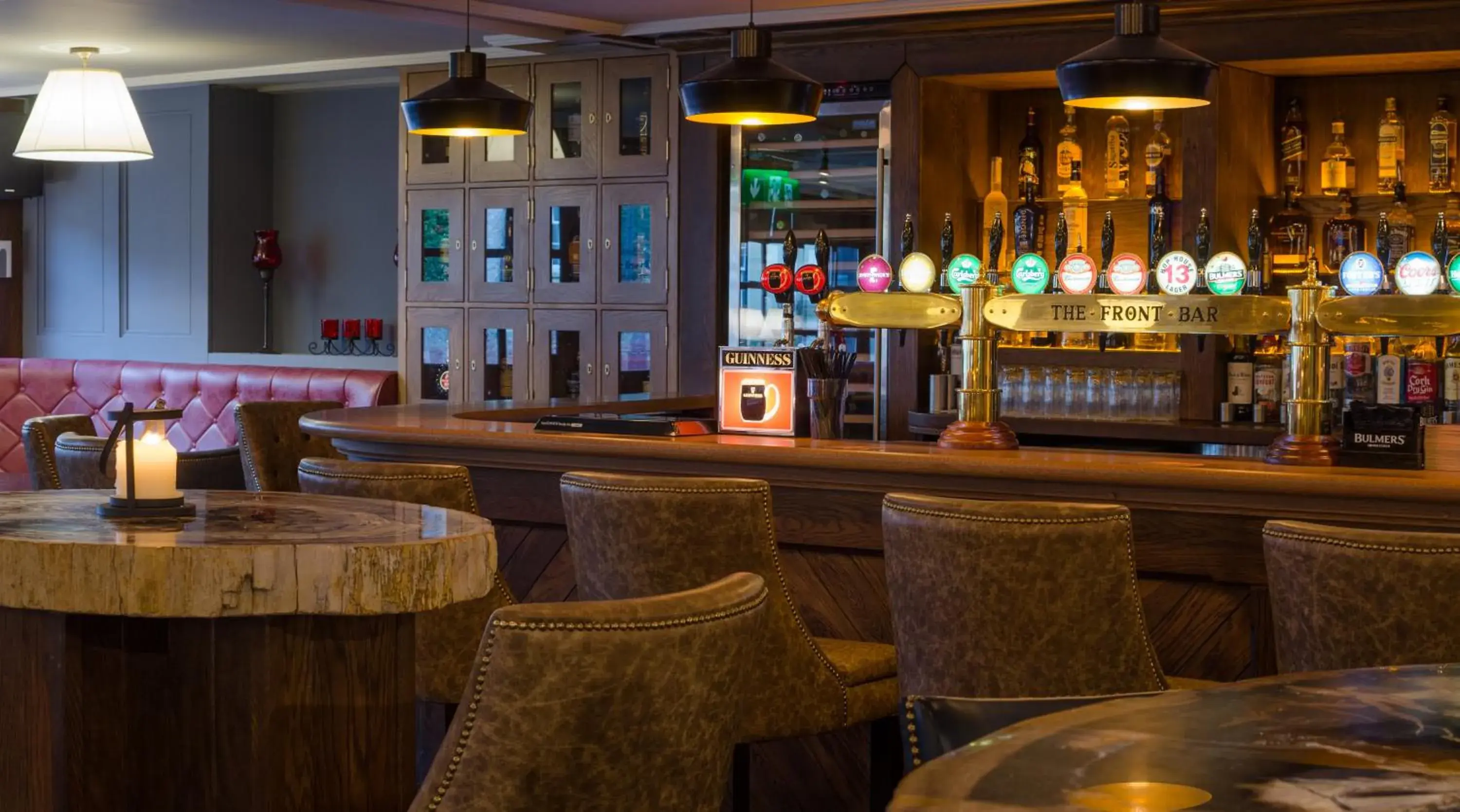 Lounge or bar in Court Yard Hotel Lounge or bar in Court Yard Hotel