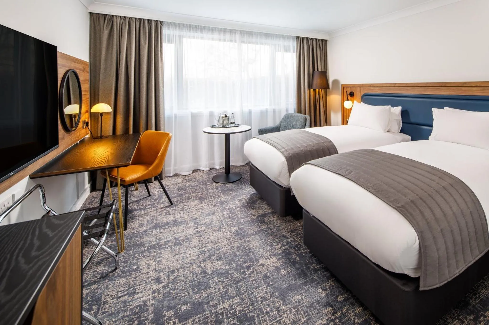 Photo of the whole room, Bed in Crowne Plaza Manchester Airport by IHG