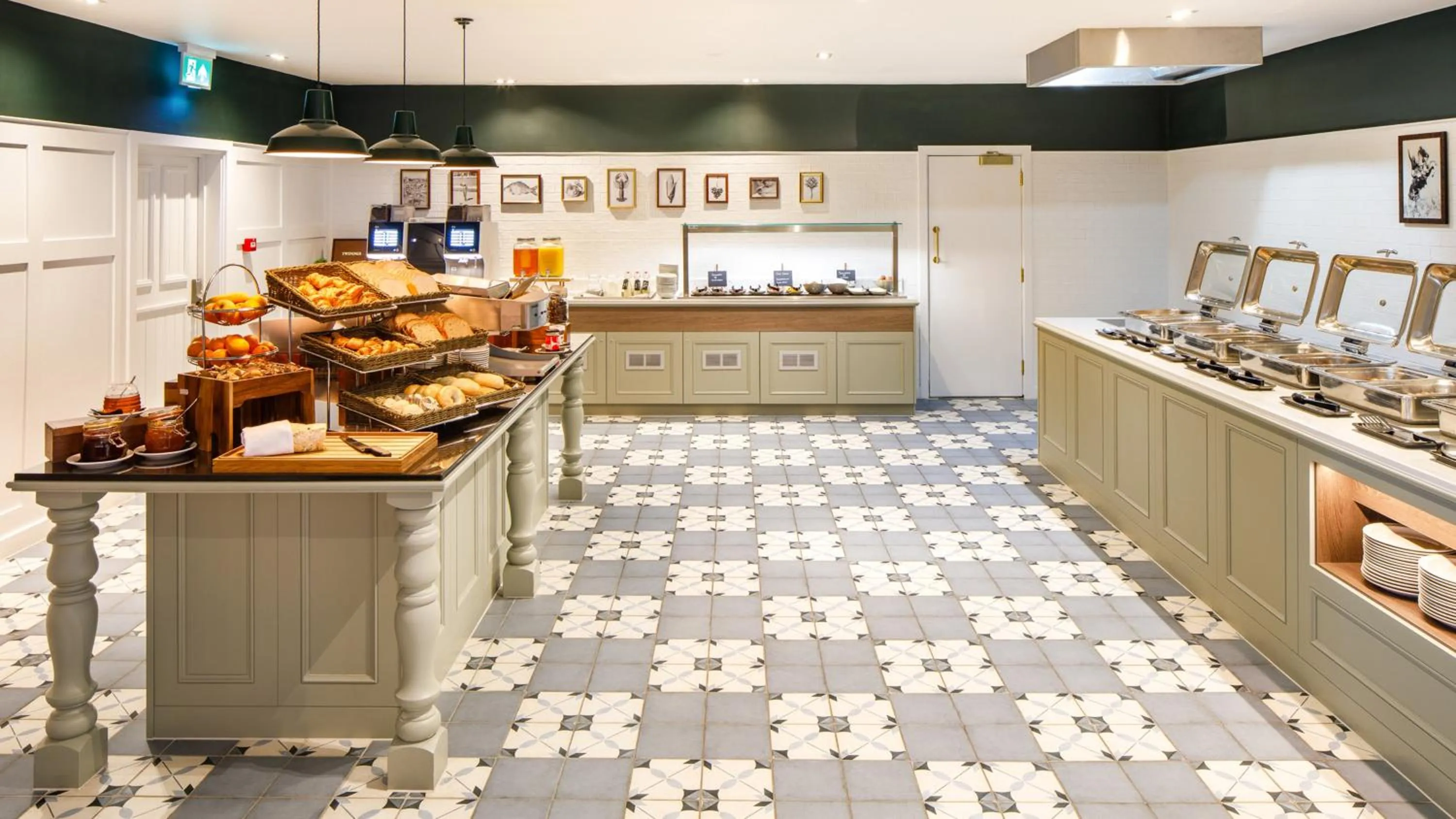 Breakfast in Crowne Plaza Manchester Airport by IHG