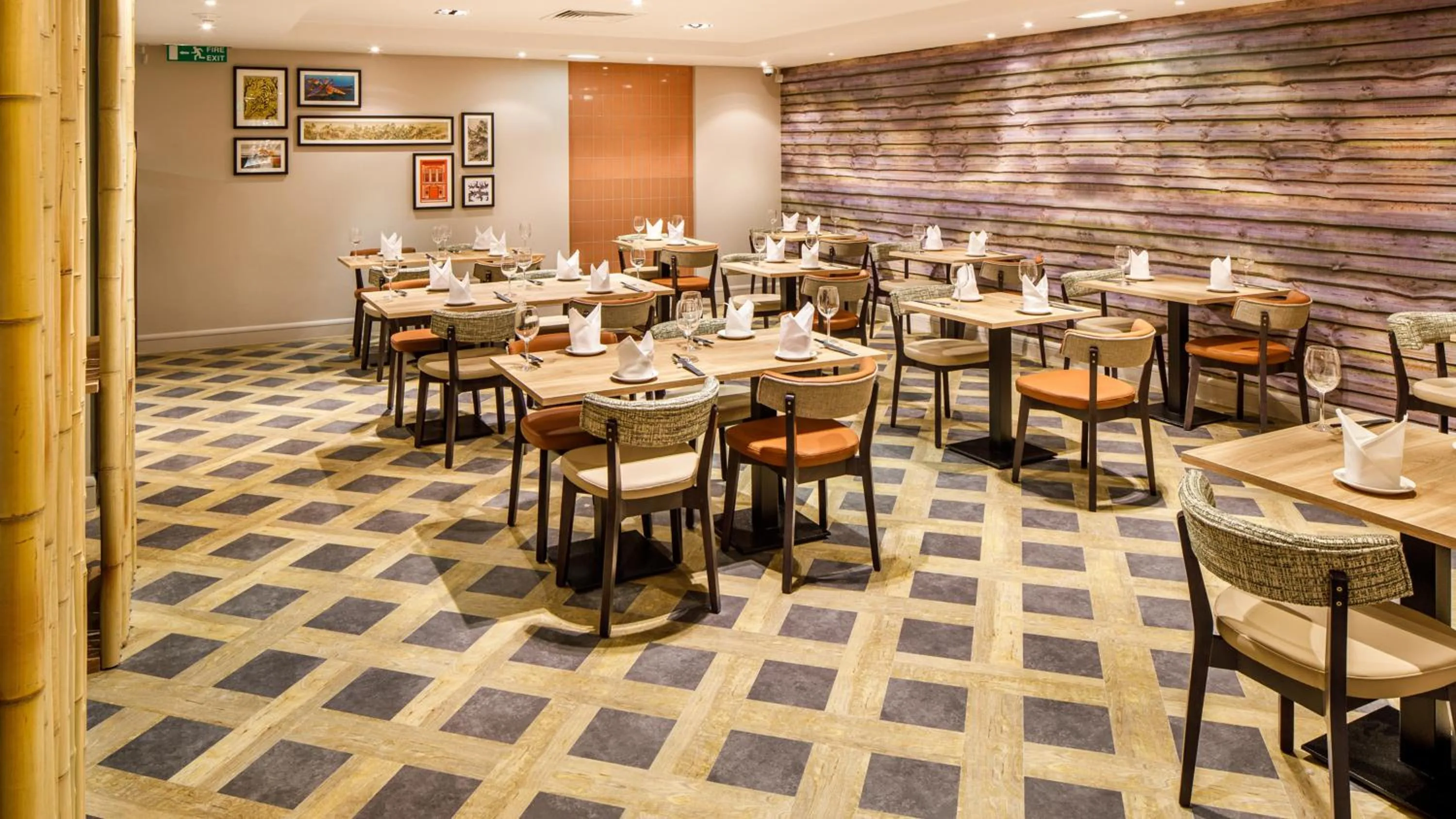 Restaurant/places to eat in Crowne Plaza Manchester Airport by IHG