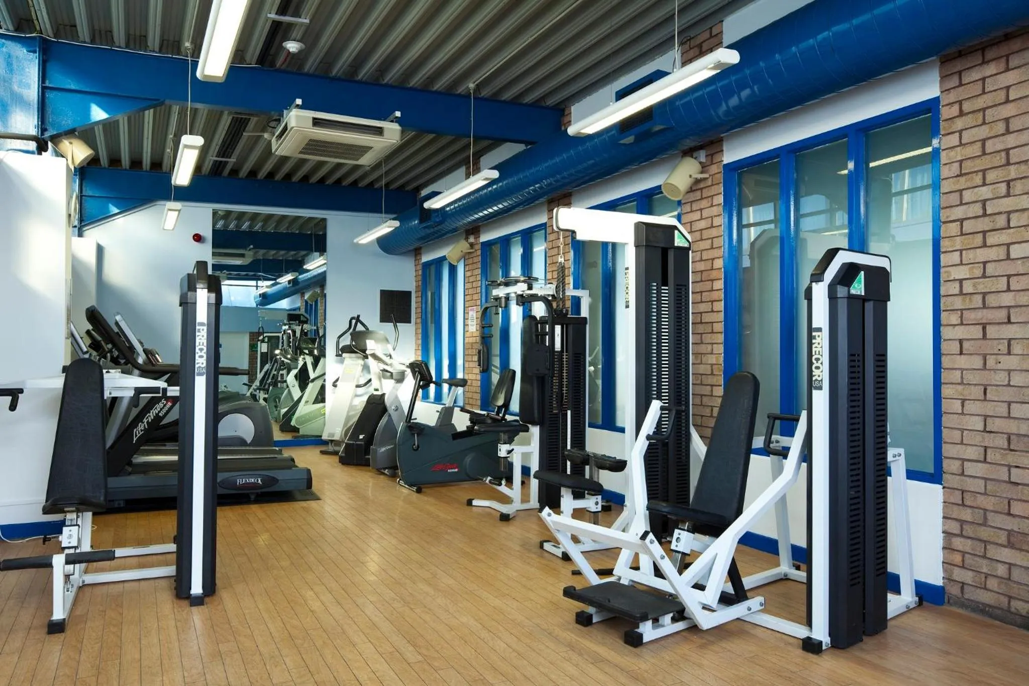 Fitness centre/facilities in Crowne Plaza Manchester Airport by IHG