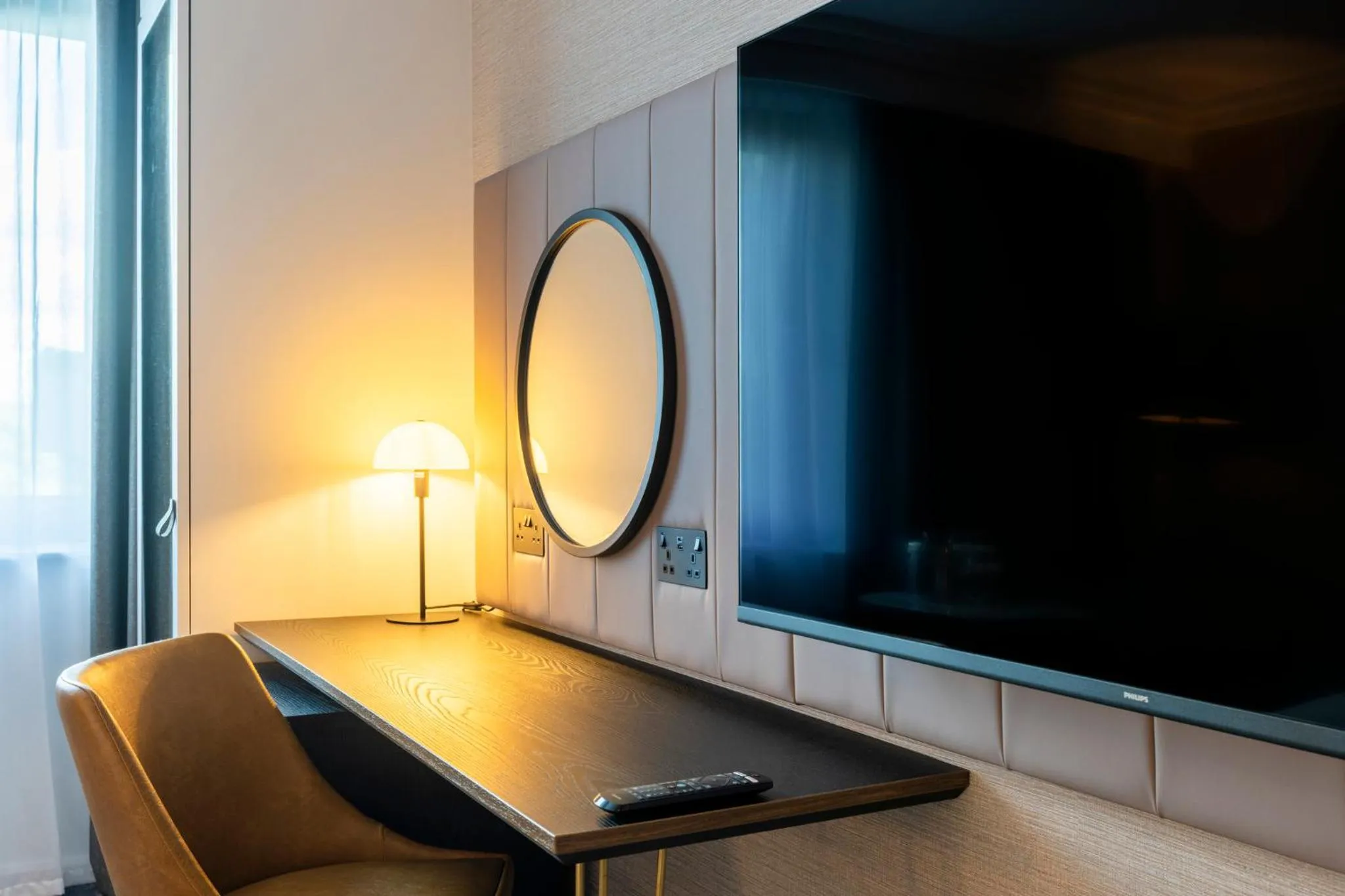 Photo of the whole room in Crowne Plaza Manchester Airport by IHG