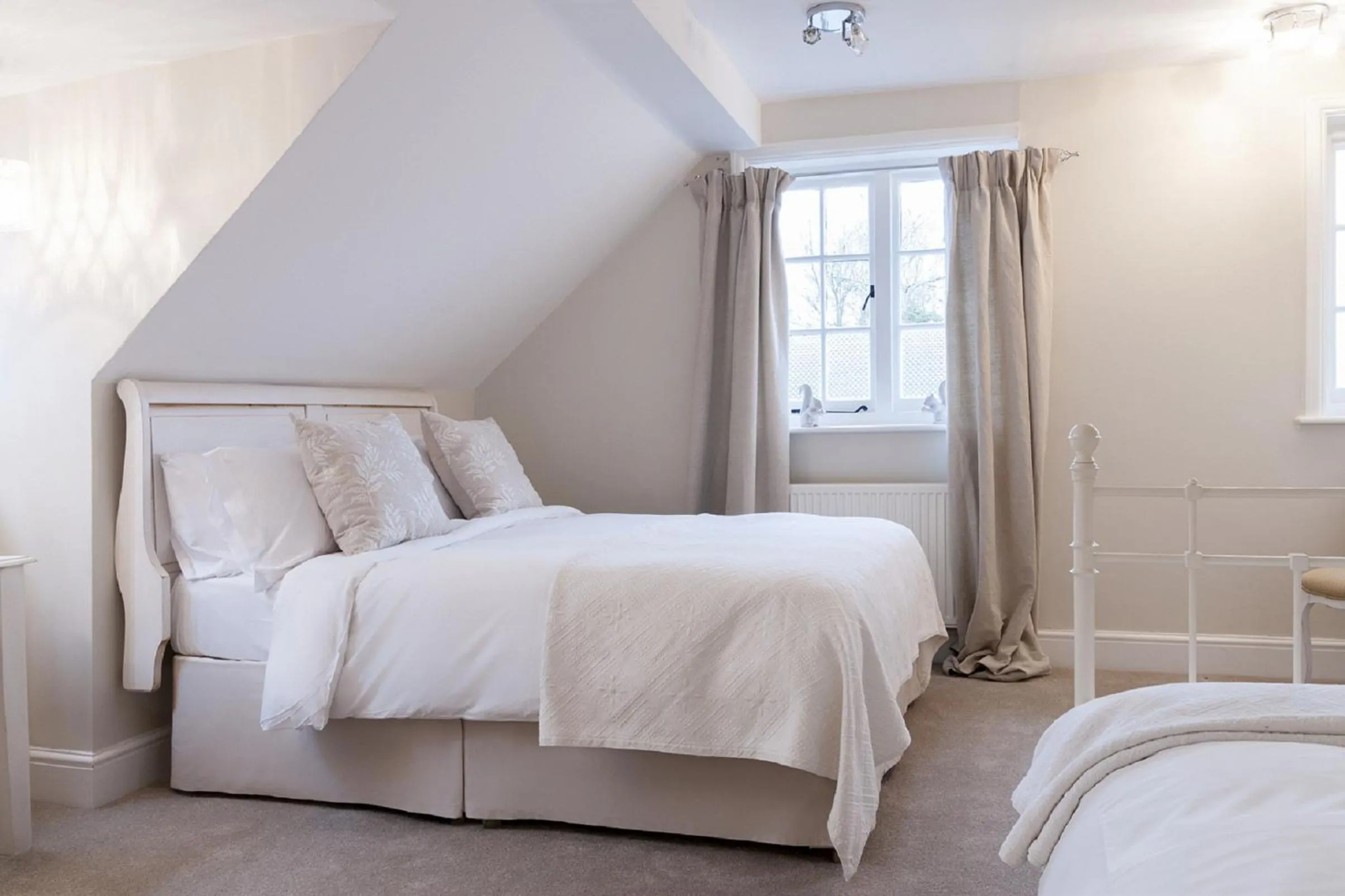 Bed in Hurtwood Hotel