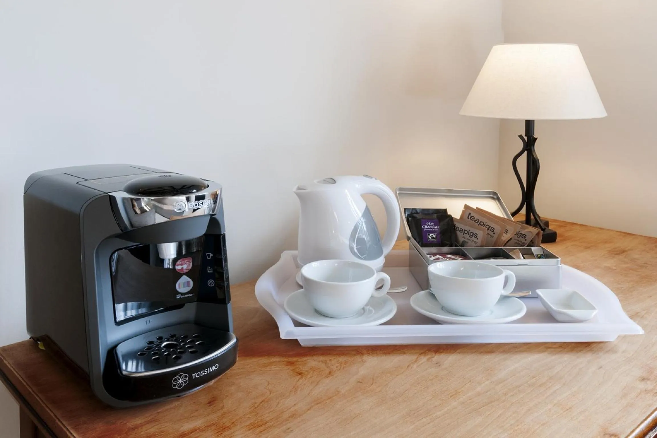 Coffee/tea facilities in Hurtwood Hotel